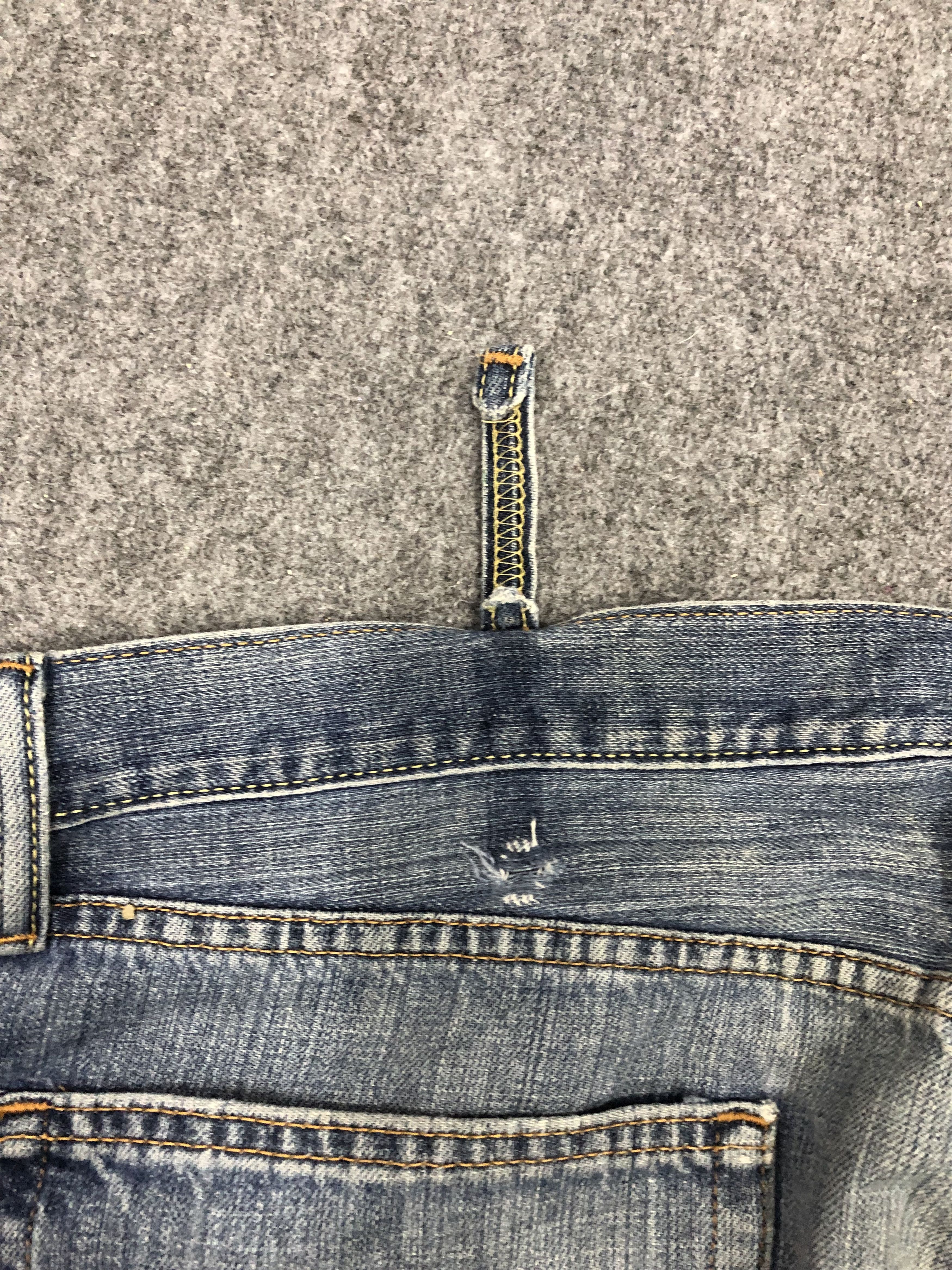 Levi's Vintage Levis 505 Sun Faded Denim DP1287 Size US 41 - 14 Thumbnail