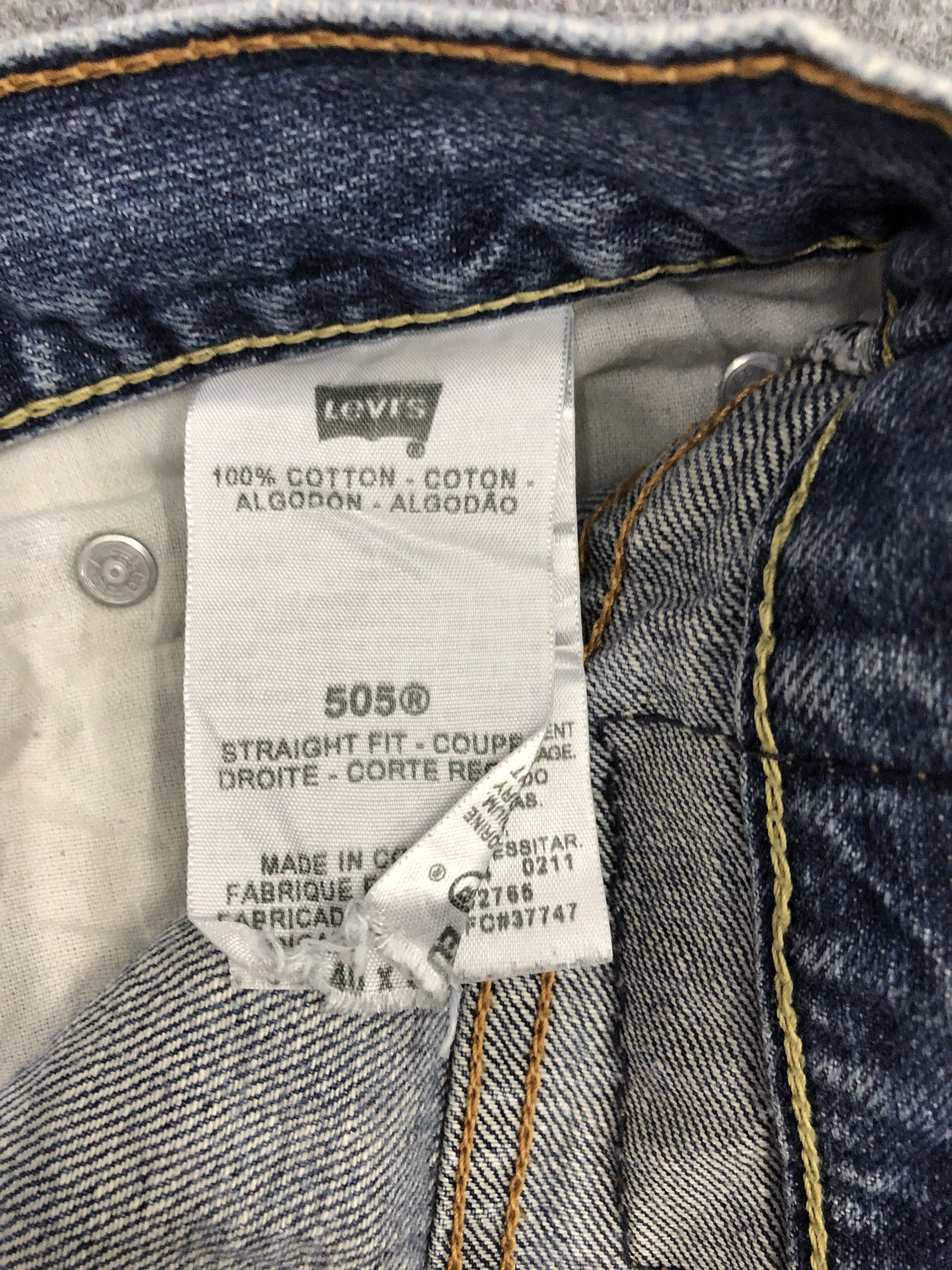 Levi's Vintage Levis 505 Sun Faded Denim DP1287 Size US 41 - 6 Thumbnail