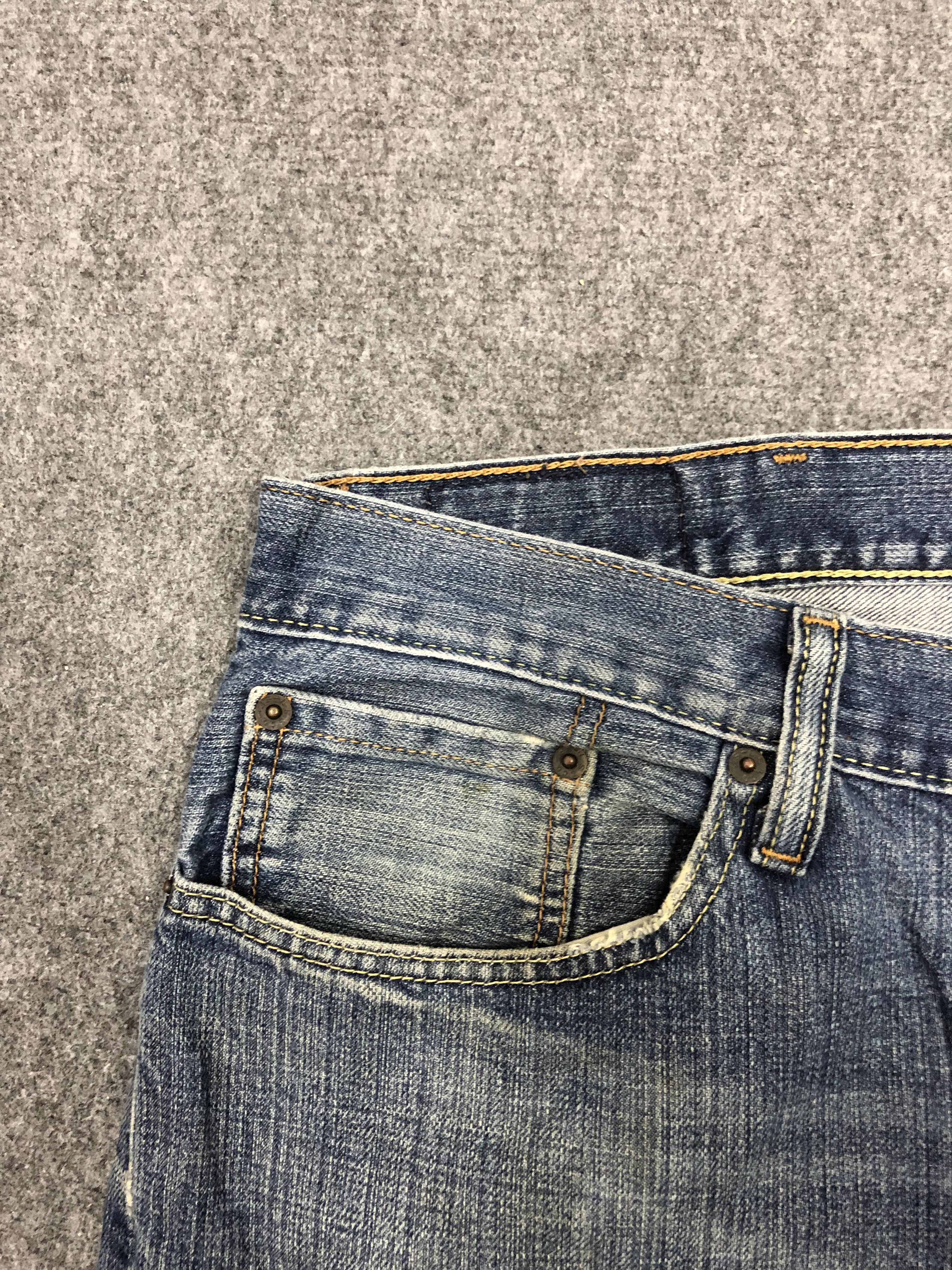 Levi's Vintage Levis 505 Sun Faded Denim DP1287 Size US 41 - 10 Thumbnail
