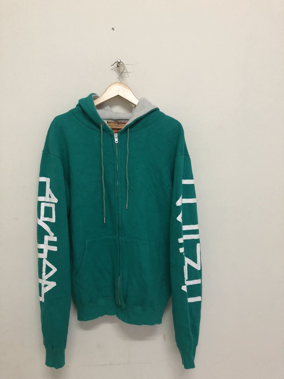 Rare!! Sweater Street Wear