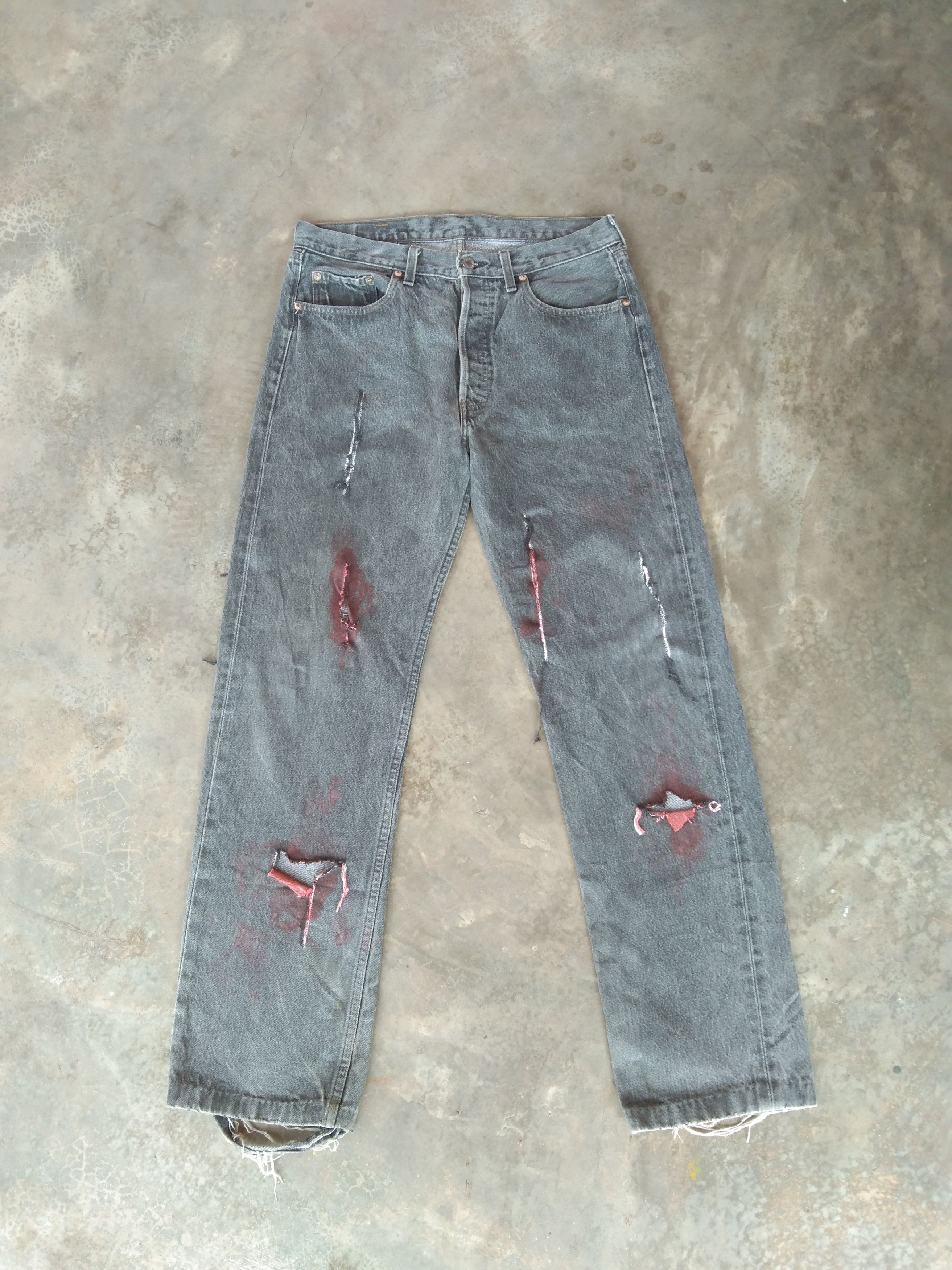 Levi's × Vintage 90s Vintage Levis 501 Grey Distressed Jeans 32x32 Size US 32 / EU 48 - 1 Thumbnail