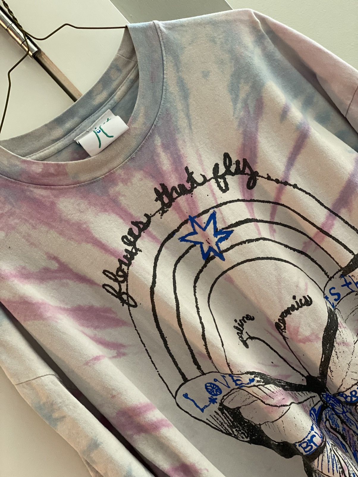 Online Ceramics Online Ceramics “Flowers That Fly” tee Size US XL / EU 56 / 4 - 3 Thumbnail