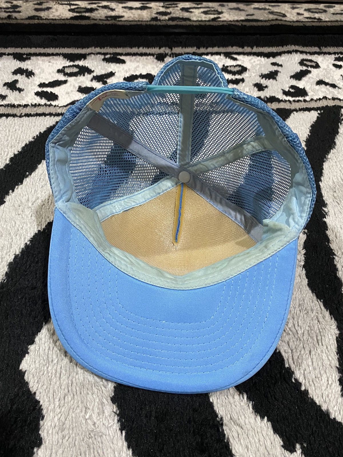 Other " SHIT HAPPENS " Trucker Hat Rare Size ONE SIZE - 6 Thumbnail
