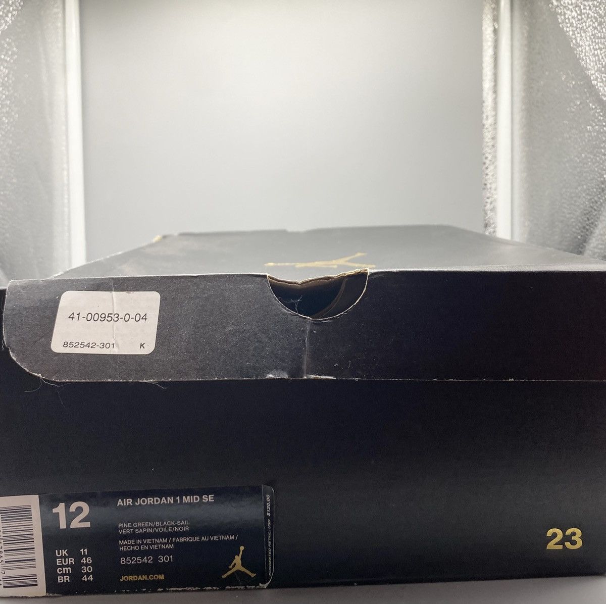 Jordan Brand Air Jordan 1 Mid Pine Green Size US 12 / EU 45 - 8 Thumbnail
