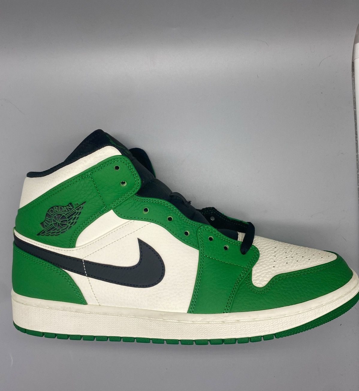 Jordan Brand Air Jordan 1 Mid Pine Green Size US 12 / EU 45 - 1 Thumbnail