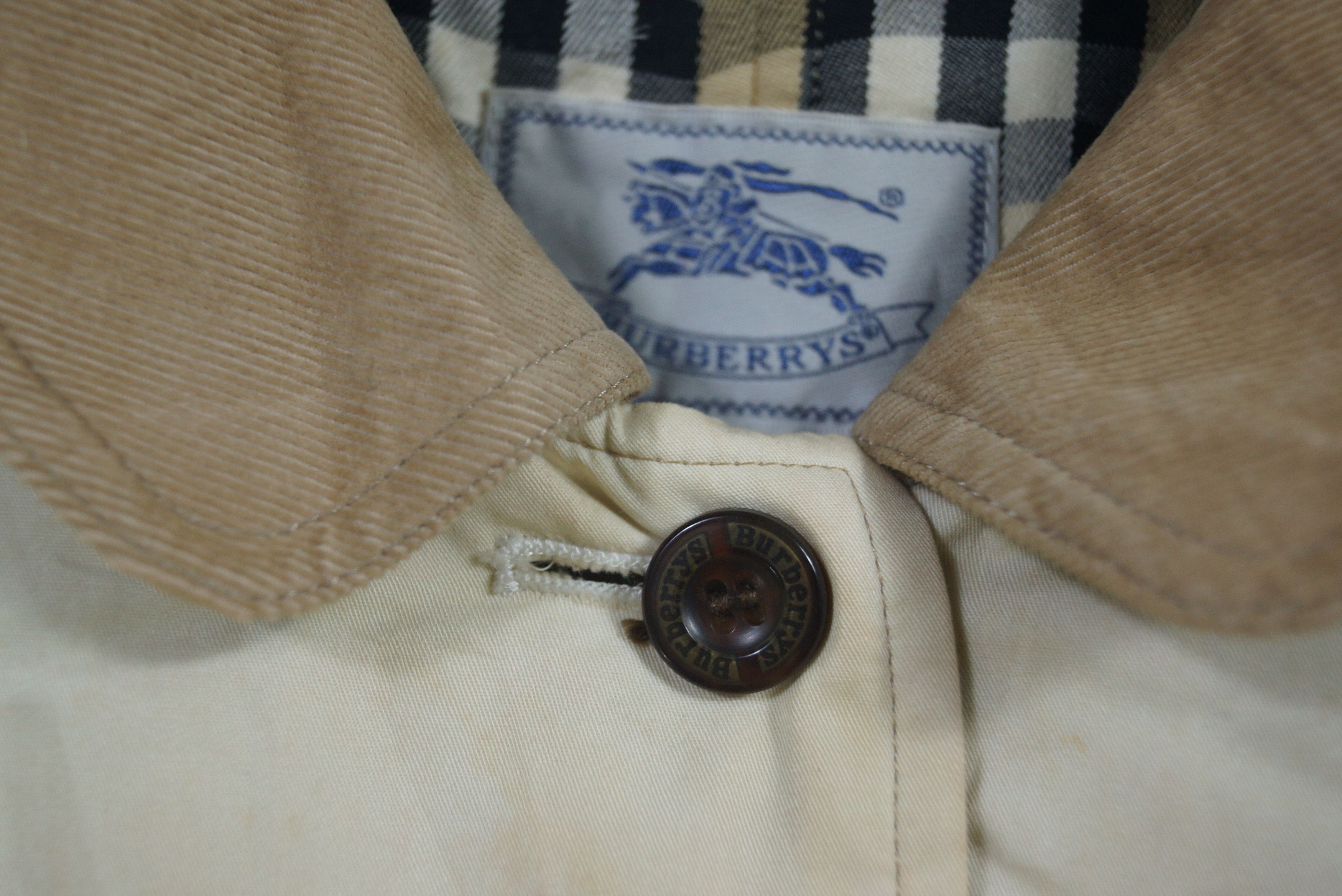 Burberry Rare💥BESTOFFER💥 Light Jackets Button Burberry Small Logo Size US L / EU 52-54 / 3 - 7 Thumbnail