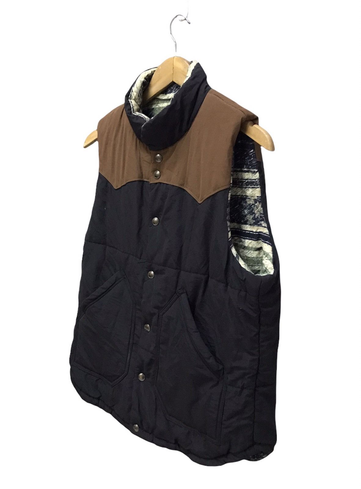 GRN Grn riversable puffer vest Size US L / EU 52-54 / 3 - 6 Thumbnail
