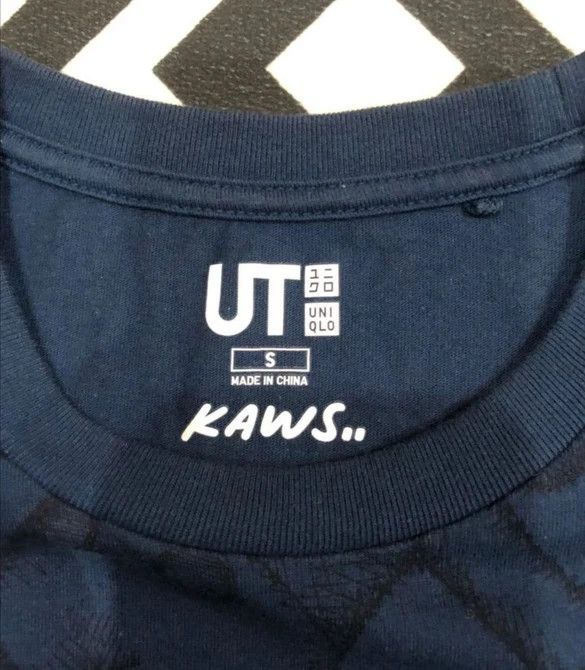 Japanese Brand × Kaws × Vintage 💣 OFFER Vtg 90's KAWS Fullprinted Design Tshirt Size US S / EU 44-46 / 1 - 2 Thumbnail