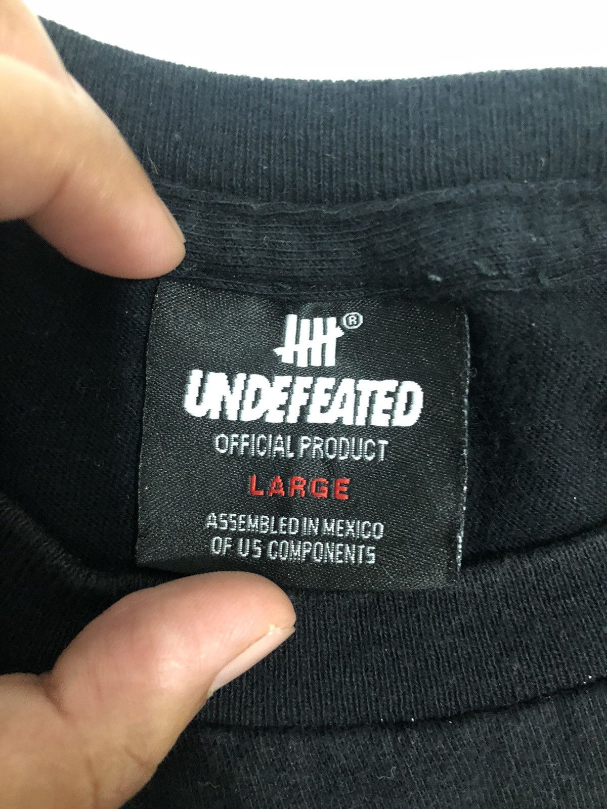 Undefeated Thrill me 1992 vintage t-shirt Shock absorber Size US L / EU 52-54 / 3 - 3 Thumbnail
