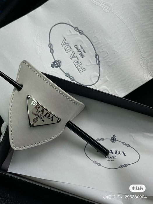 Logo Hair Clip in Black - Prada