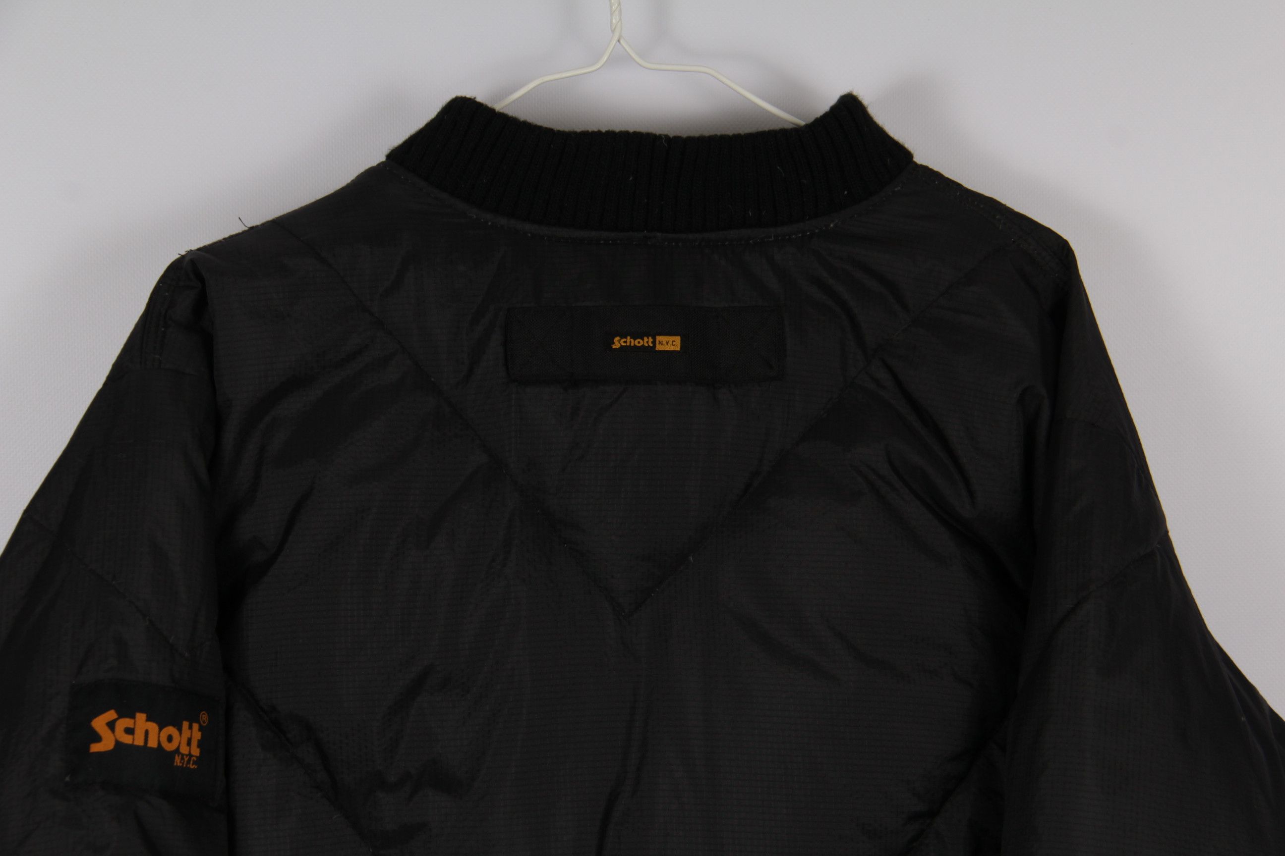 Alpha Industries Schott Down Puffer Jacket Bomber Size US L / EU 52-54 / 3 - 12 Thumbnail