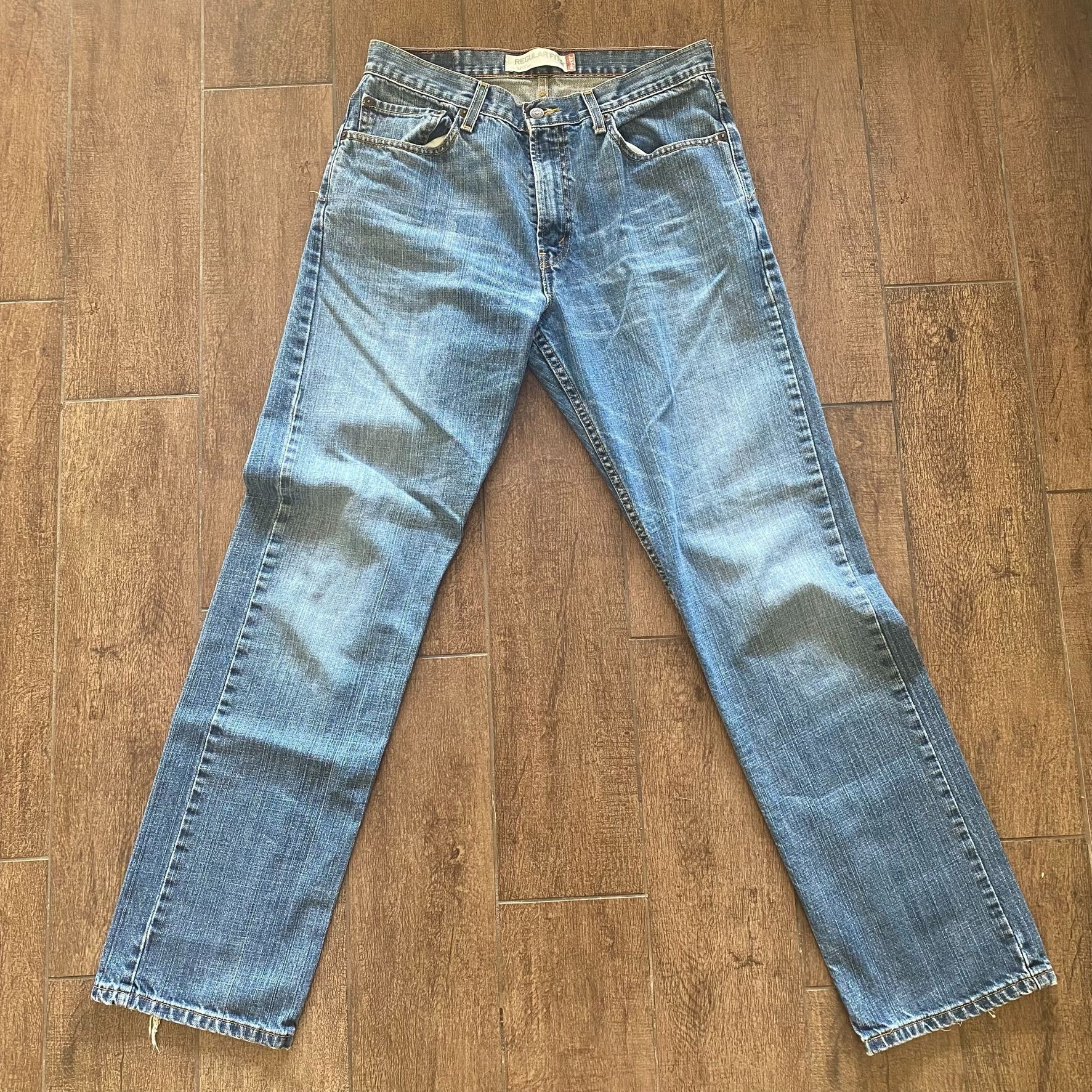 Vintage Levi's 505 Straight Fit Jeans 33x34 | Grailed