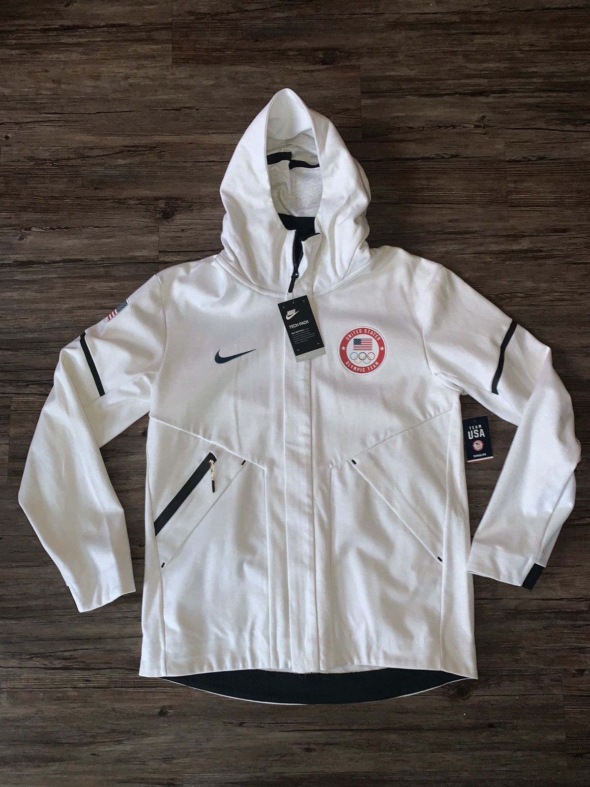 NIKE TEAM USA OLYMPICS NIKE TECH PACK WINDRUNNER JACKET