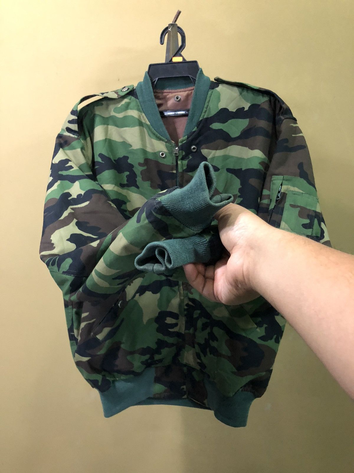 Vintage Vintage Camo Reversible Bomber Jacket Size US L / EU 52-54 / 3 - 6 Thumbnail