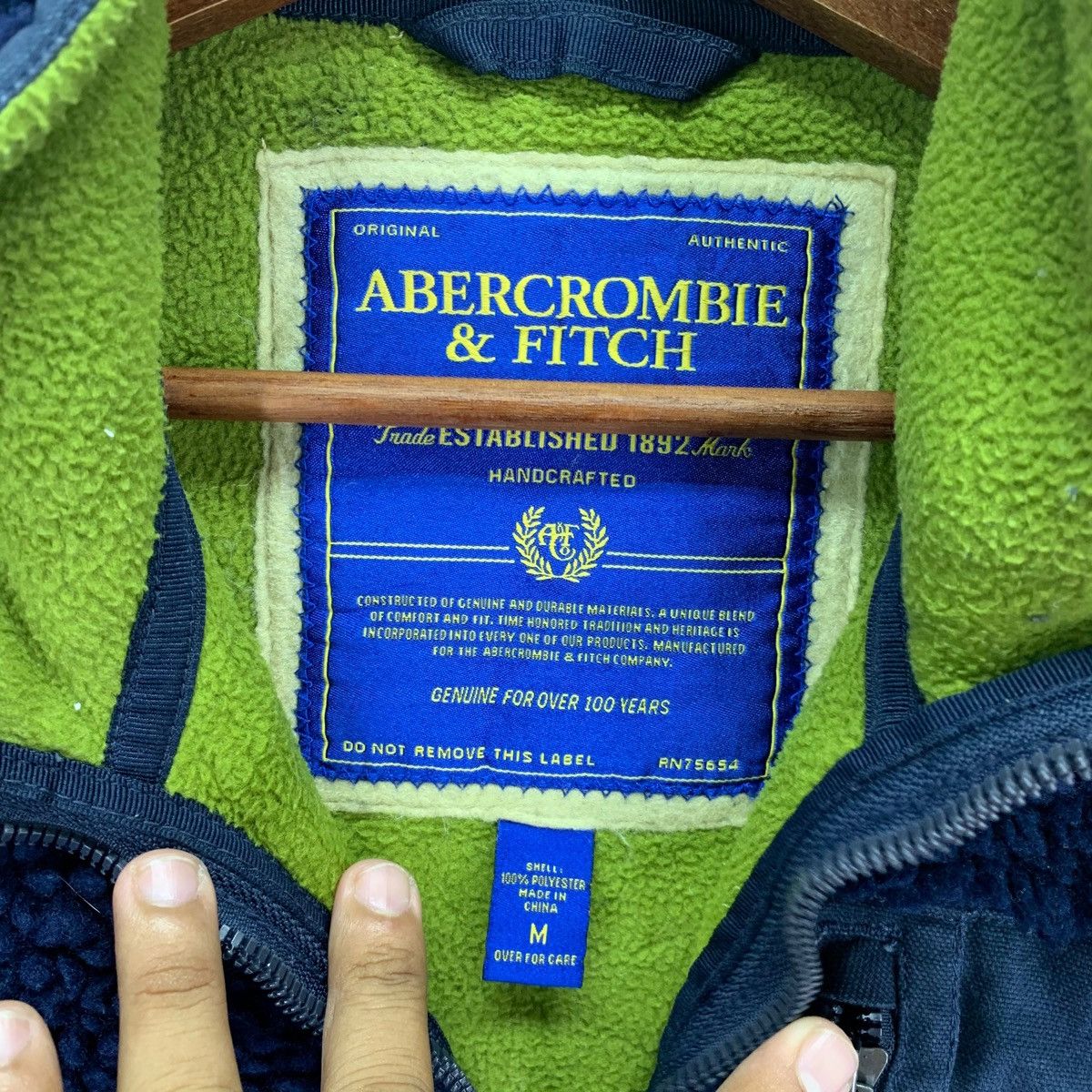 Abercrombie & Fitch Vintage Abercrombie & Fitch Fleece Deep Pile Retro Sweater Size US M / EU 48-50 / 2 - 8 Thumbnail