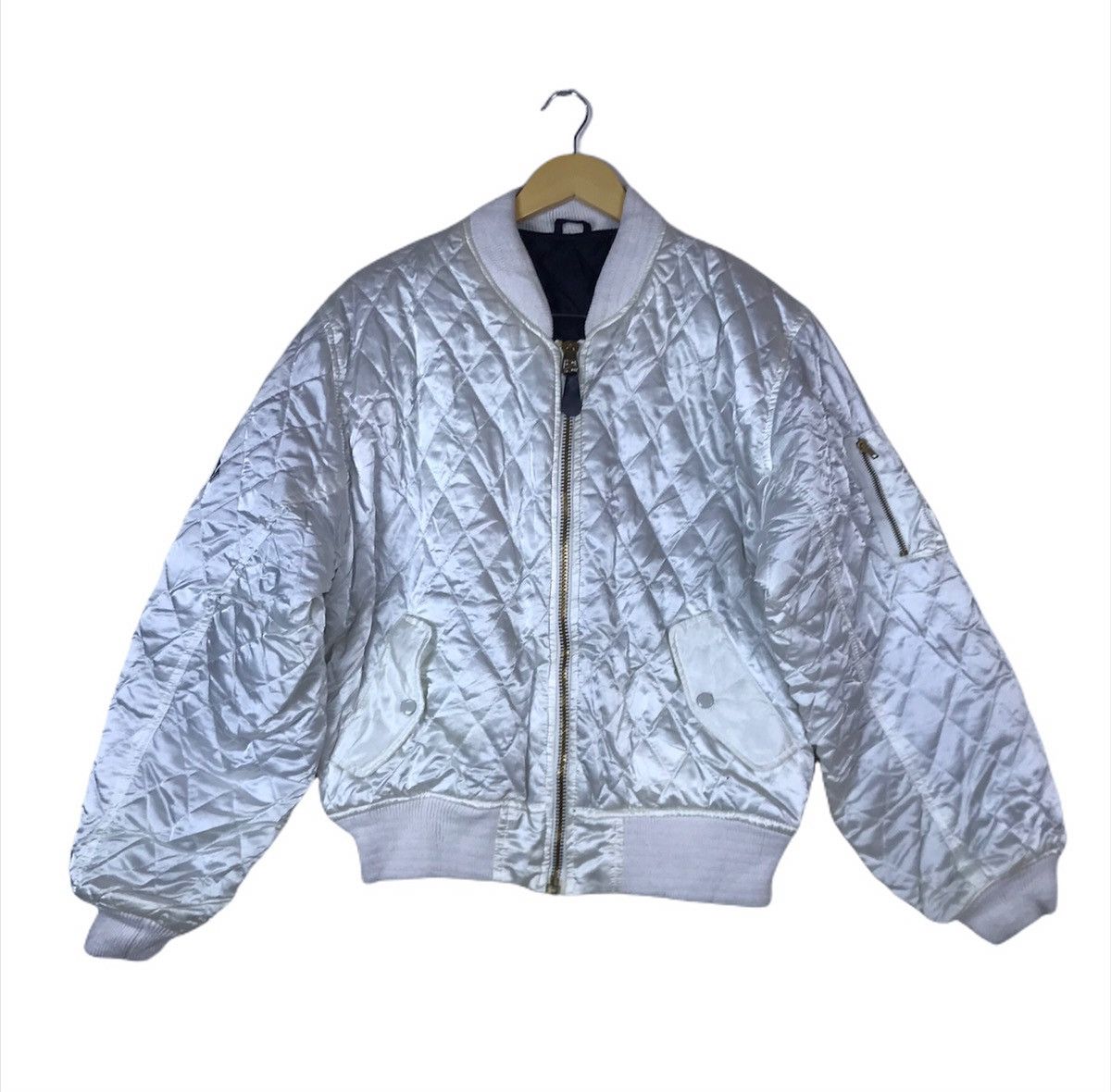 Japanese Brand × Vintage 80s Earth Shaker Hard Rock Nights Staff Quilted Bomber Size US M / EU 48-50 / 2 - 3 Thumbnail