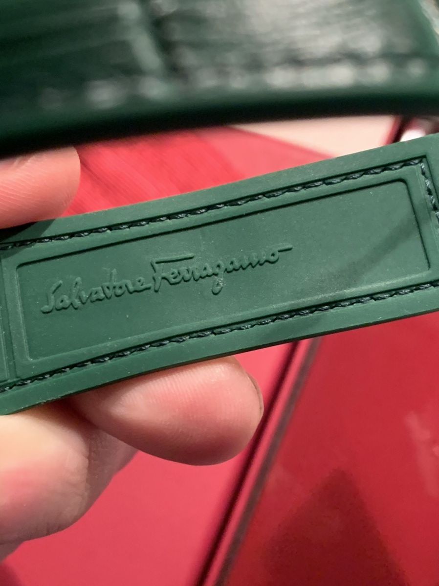 Salvatore Ferragamo *RARE* New Salvatore Ferragamo Croc Leather Embossed Watch Size ONE SIZE - 8 Thumbnail