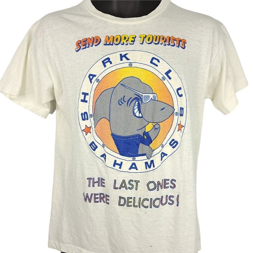 Vintage SHARK CATCHERS CLUB Shark Attack Vintage Tshirt