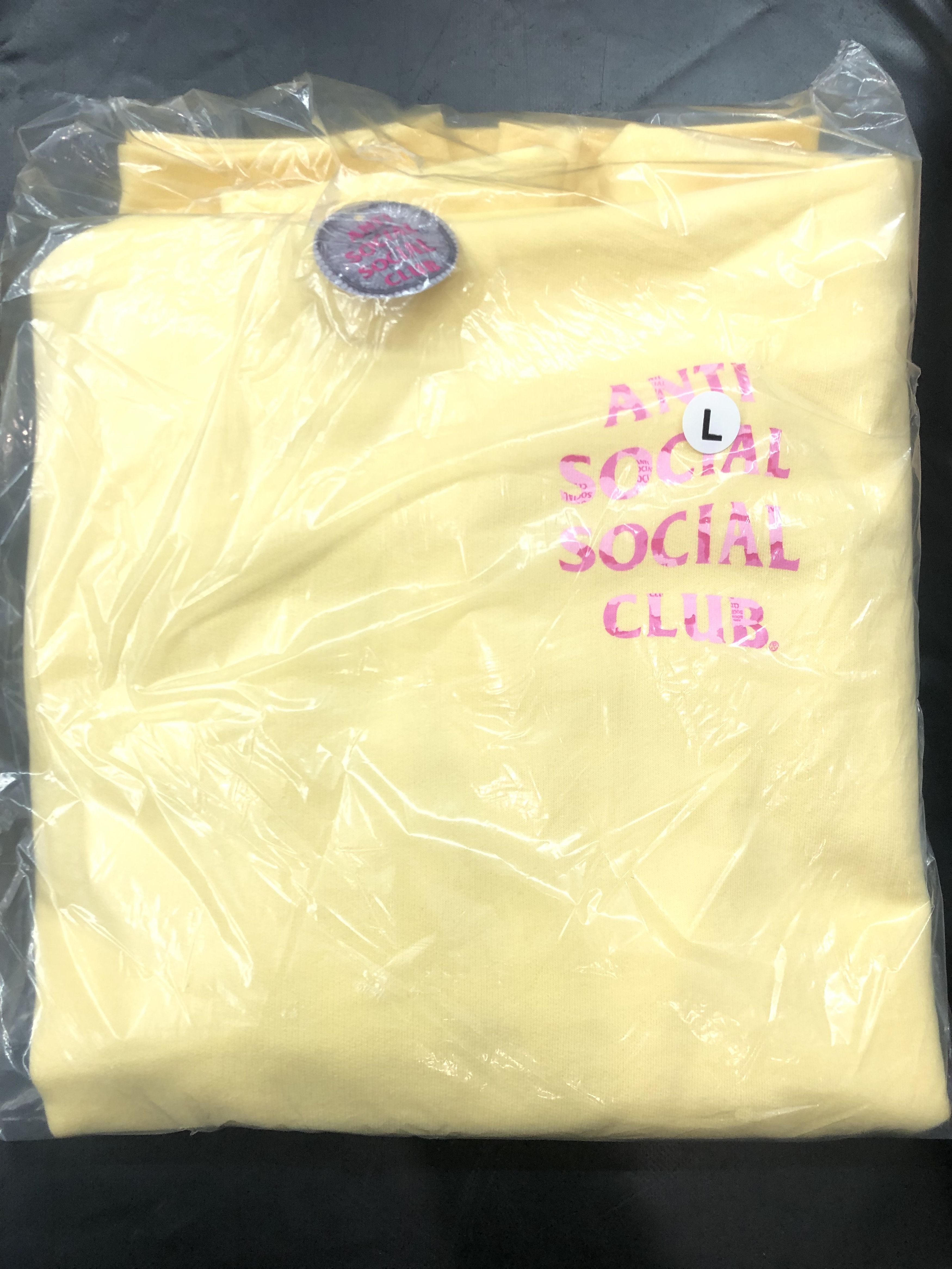 Anti Social Social Club DS Pink Camo ASSC Plain Sight Yellow Hoodie BAPE FTP FOG CDG Size US L / EU 52-54 / 3 - 2 Thumbnail