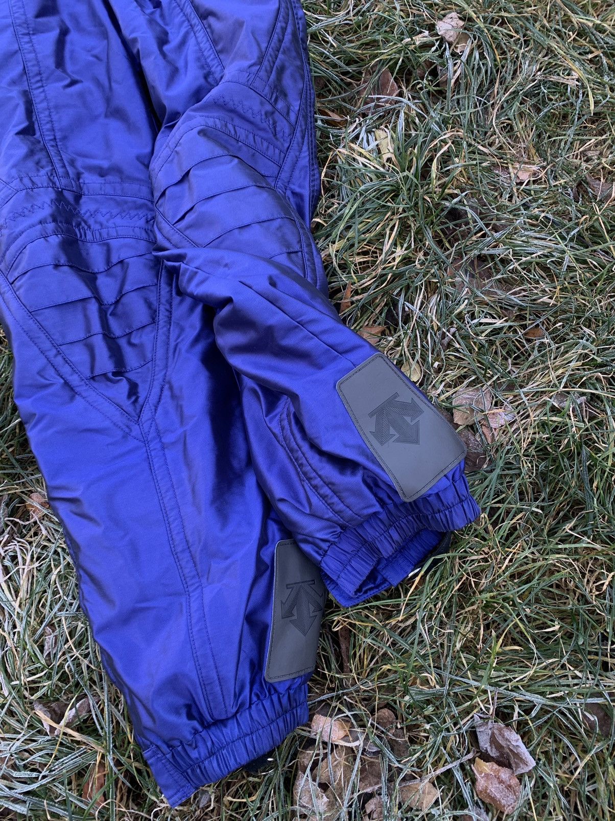Descente × Vintage Descente suisse ski team vintage suit sdx Switzerland team Size US S / EU 44-46 / 1 - 12 Thumbnail