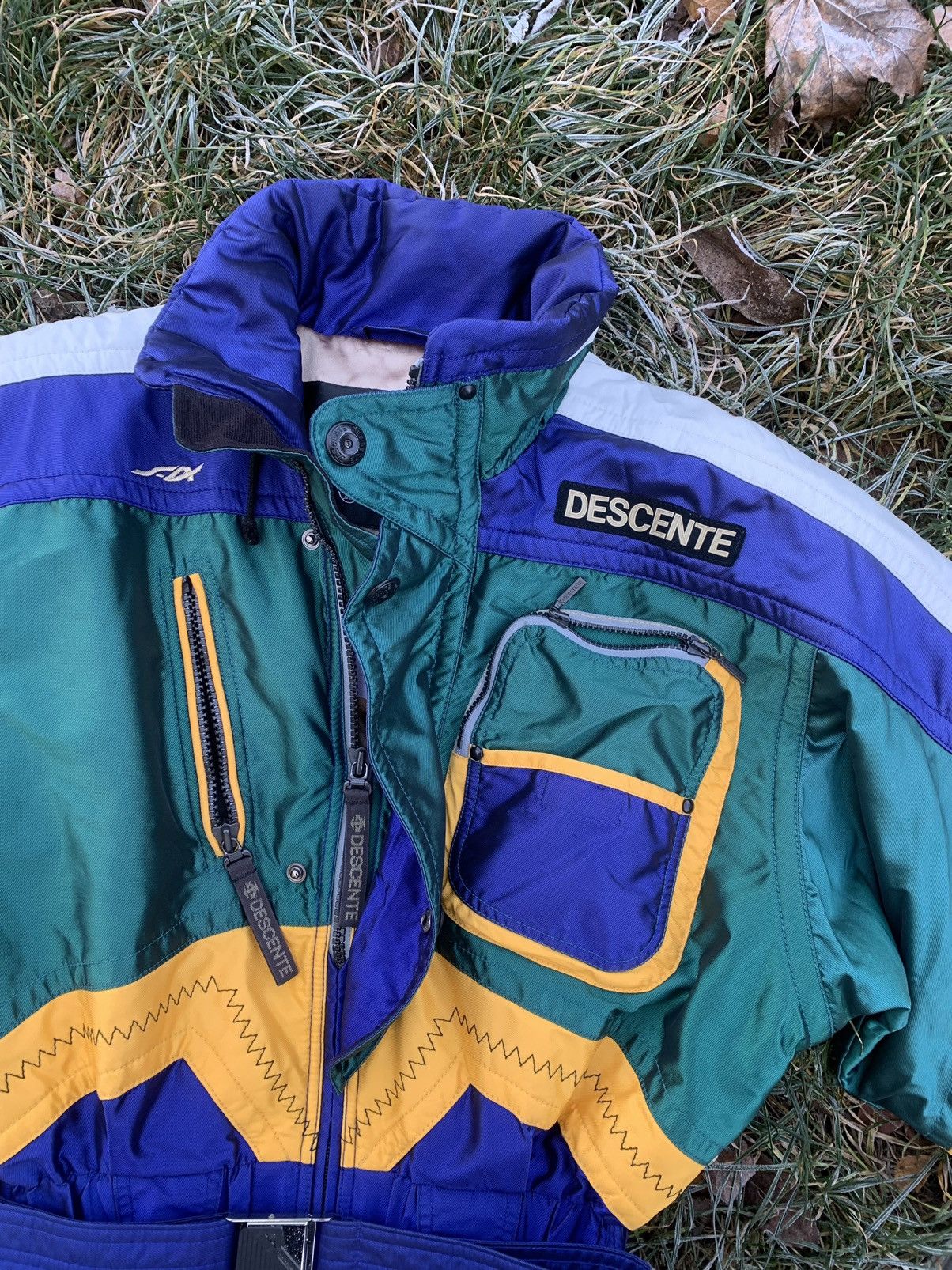 Descente × Vintage Descente suisse ski team vintage suit sdx Switzerland team Size US S / EU 44-46 / 1 - 4 Thumbnail