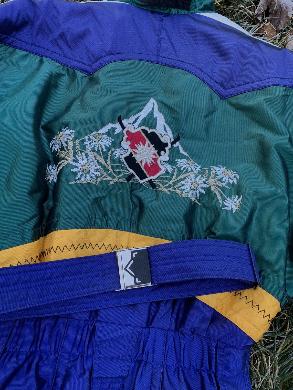 Descente × Vintage Descente suisse ski team vintage suit sdx Switzerland team Size US S / EU 44-46 / 1 - 20 Thumbnail