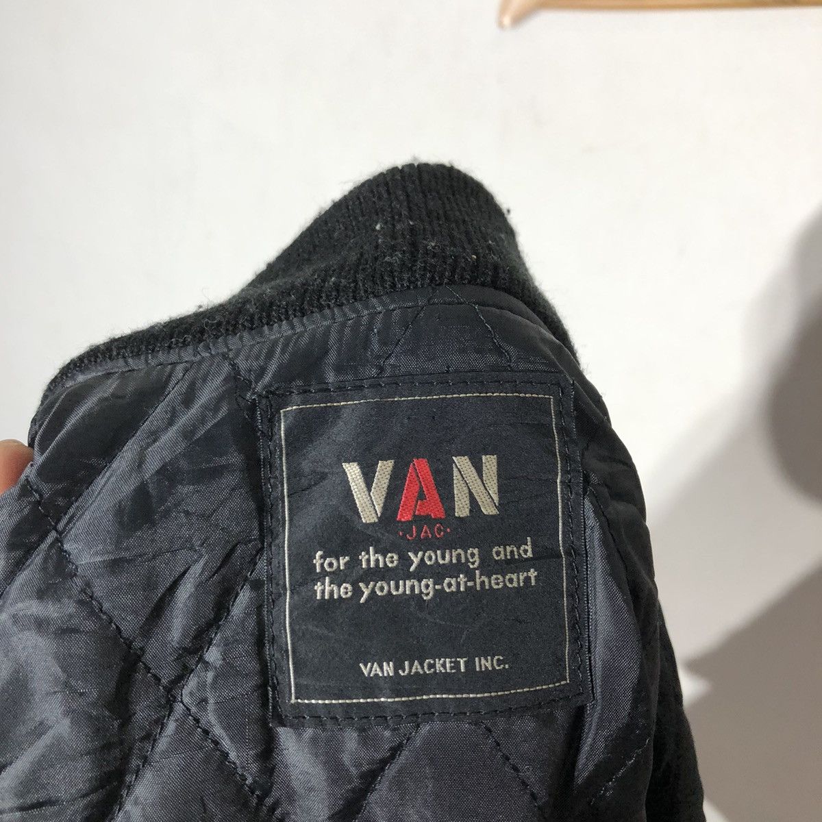 Japanese Brand Vintage Van Jac Varisty Jacket Embroidery Big Logo Size US M / EU 48-50 / 2 - 14 Thumbnail