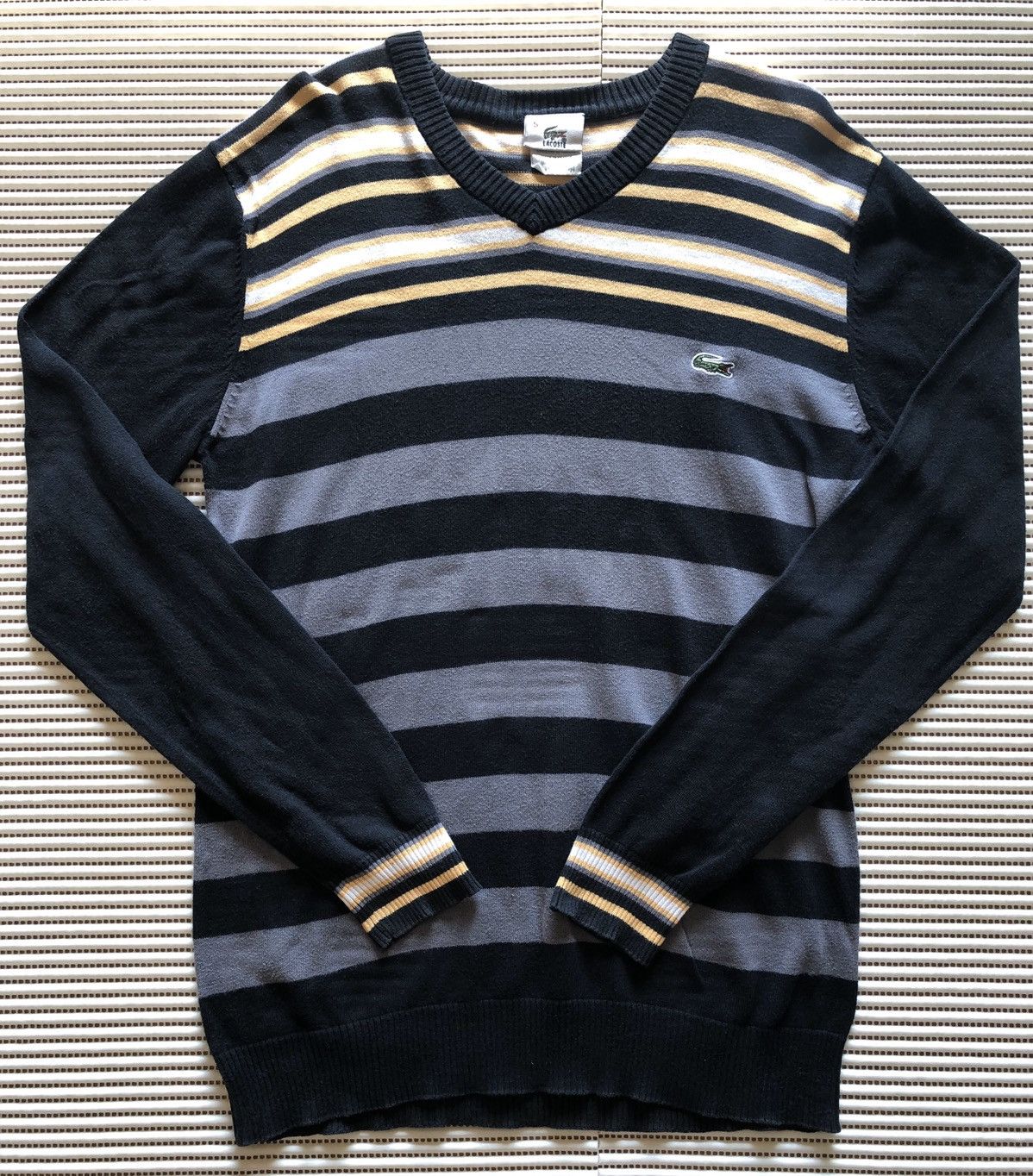 Homespun Knitwear 🔥 Lacoste v-neck Knitwear, Made in France Size US M / EU 48-50 / 2 - 1 Thumbnail