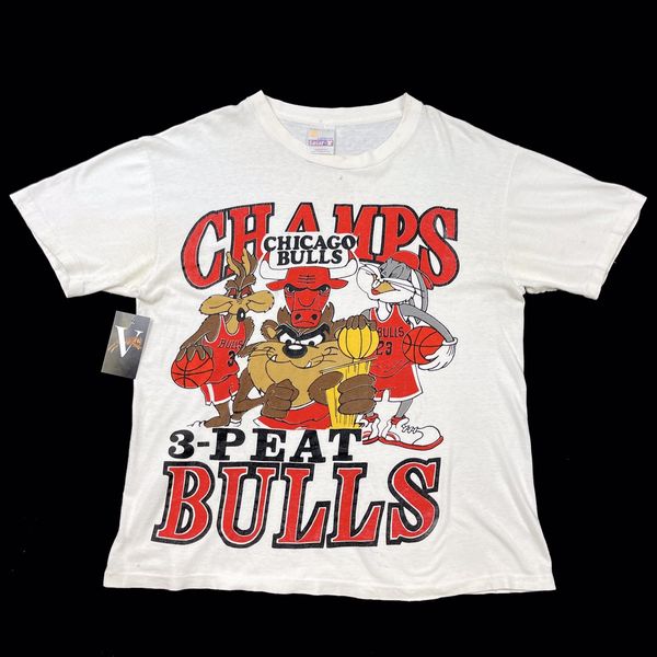 Vintage Vintage 90s Chicago Bulls T-shirt, Grailed