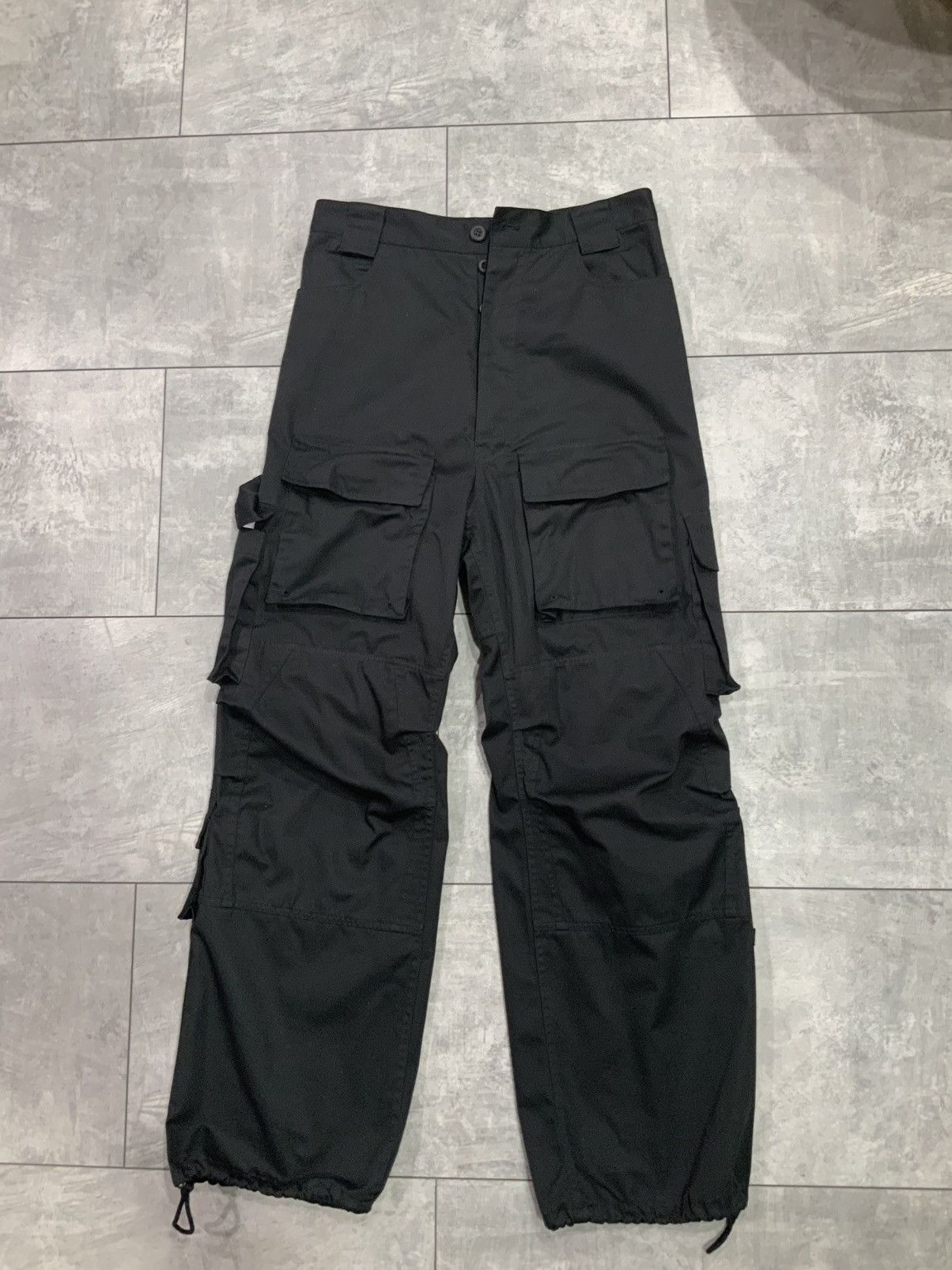 Balenciaga Balenciaga Multi-Pocket Cargo Pants | Grailed