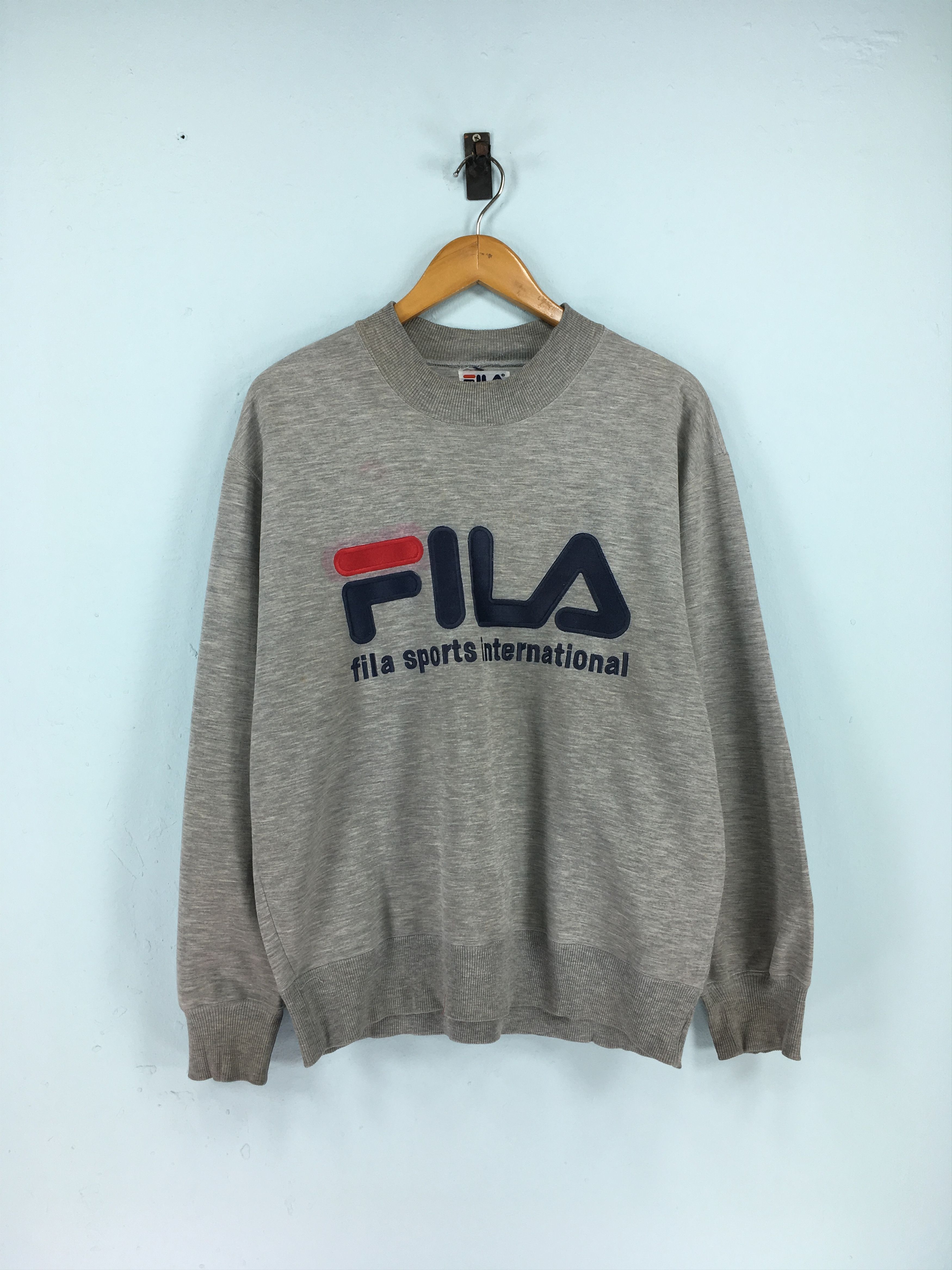 FILA Pullover Sweatshirt Unisex Vintage 90s Size M
