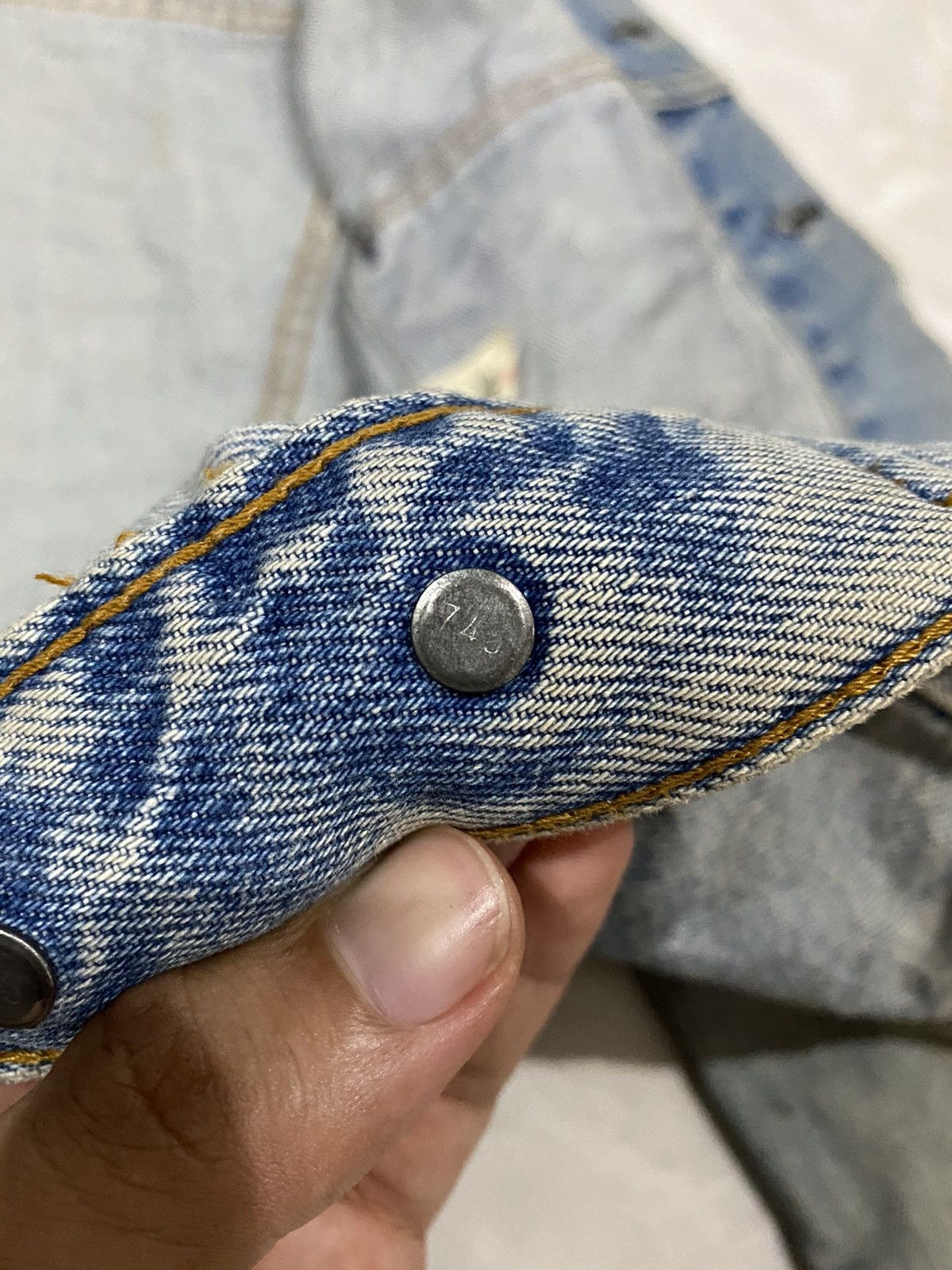 Levi's Vintage Clothing Vintage Distressed LEVIS Denim Jacket Size US M / EU 48-50 / 2 - 9 Thumbnail