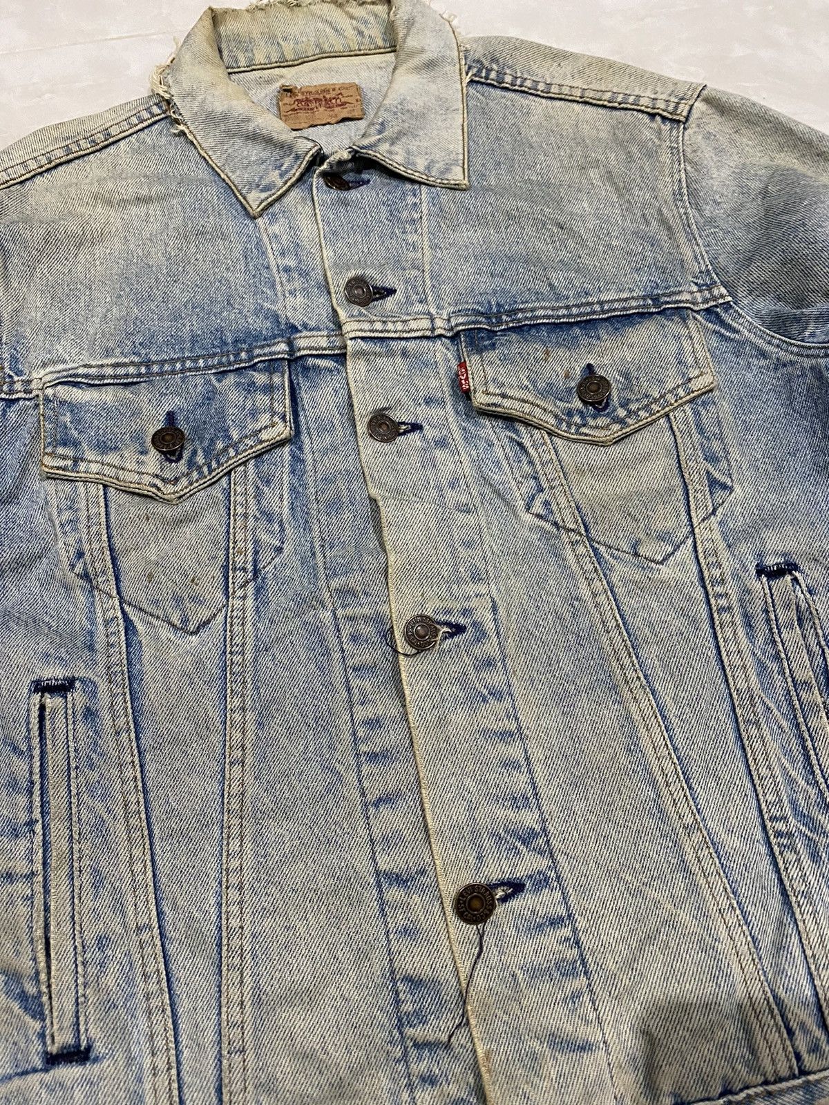 Levi's Vintage Clothing Vintage Distressed LEVIS Denim Jacket Size US M / EU 48-50 / 2 - 7 Thumbnail