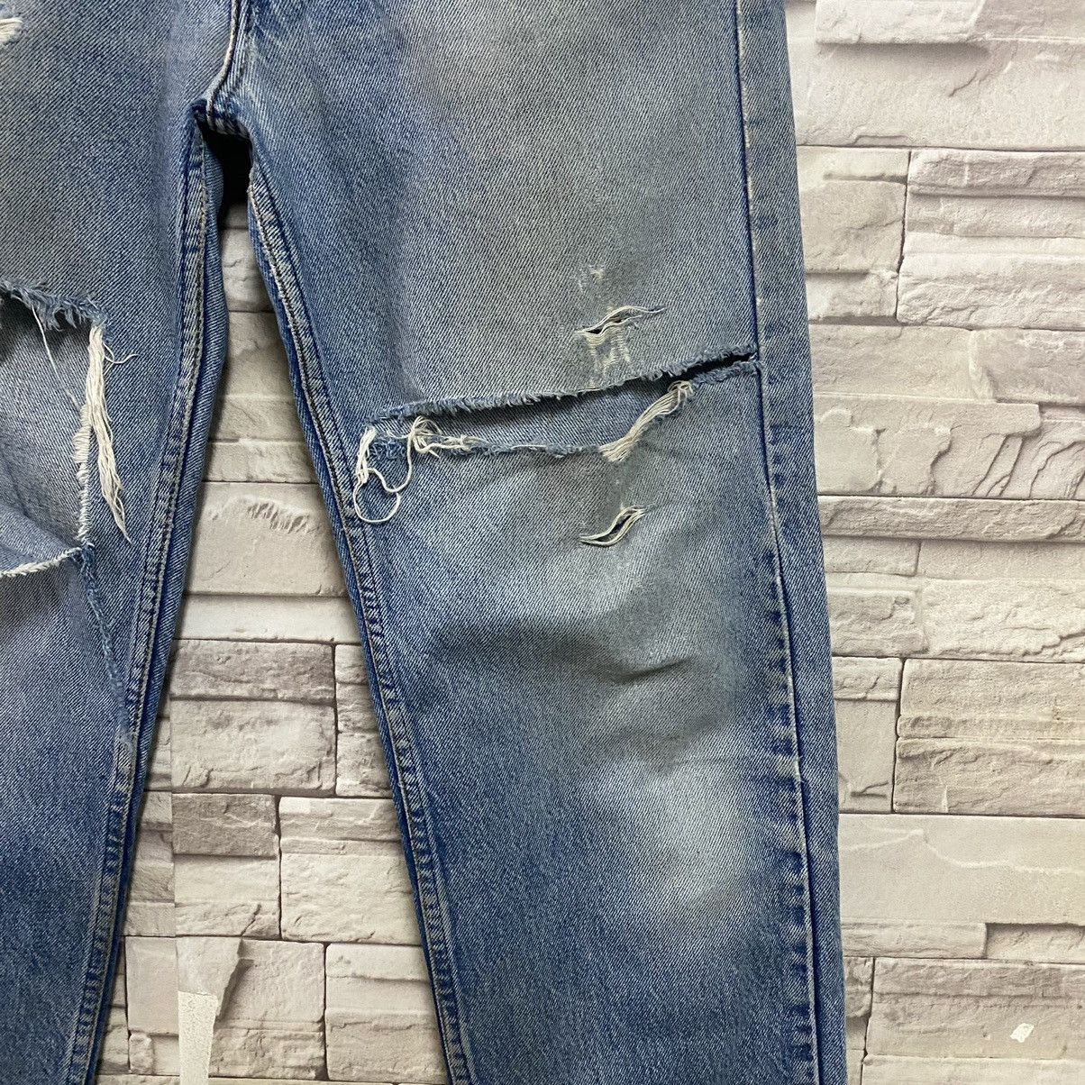 Levi's Vintage Levis 505 Orangetab Ripped Distressed Size US 33 - 8 Thumbnail