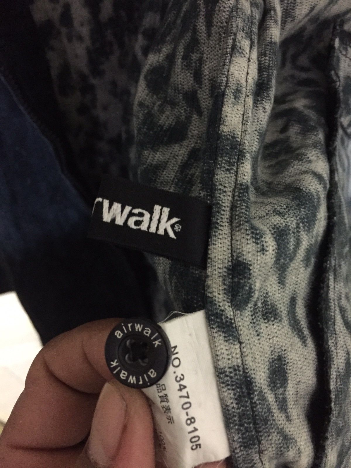 Airwalk × Japanese Brand Vintage Kudrow Airwalk Shirt Zipper 90’s Size US M / EU 48-50 / 2 - 7 Thumbnail
