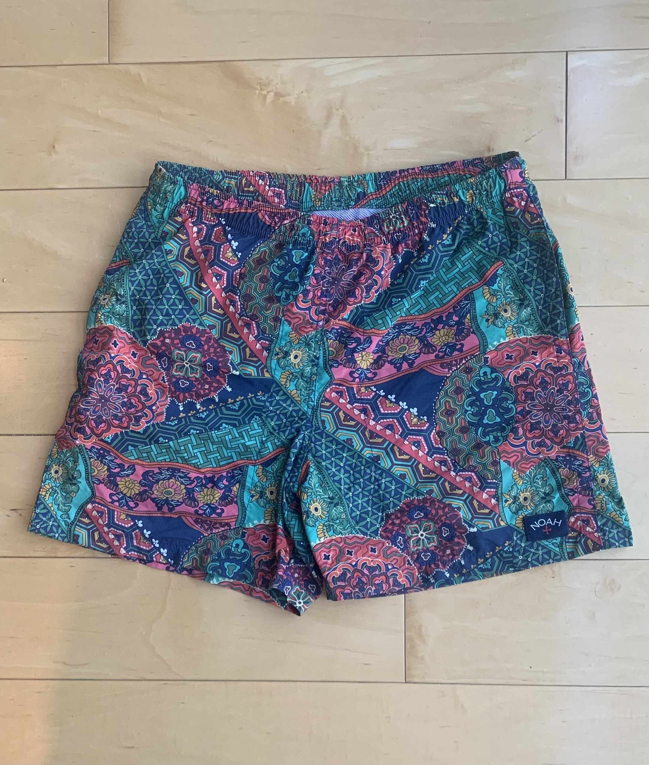 Noah Noah “Crazy Paisley” Nylon Shorts, size medium Size US 32 / EU 48 - 1 Thumbnail