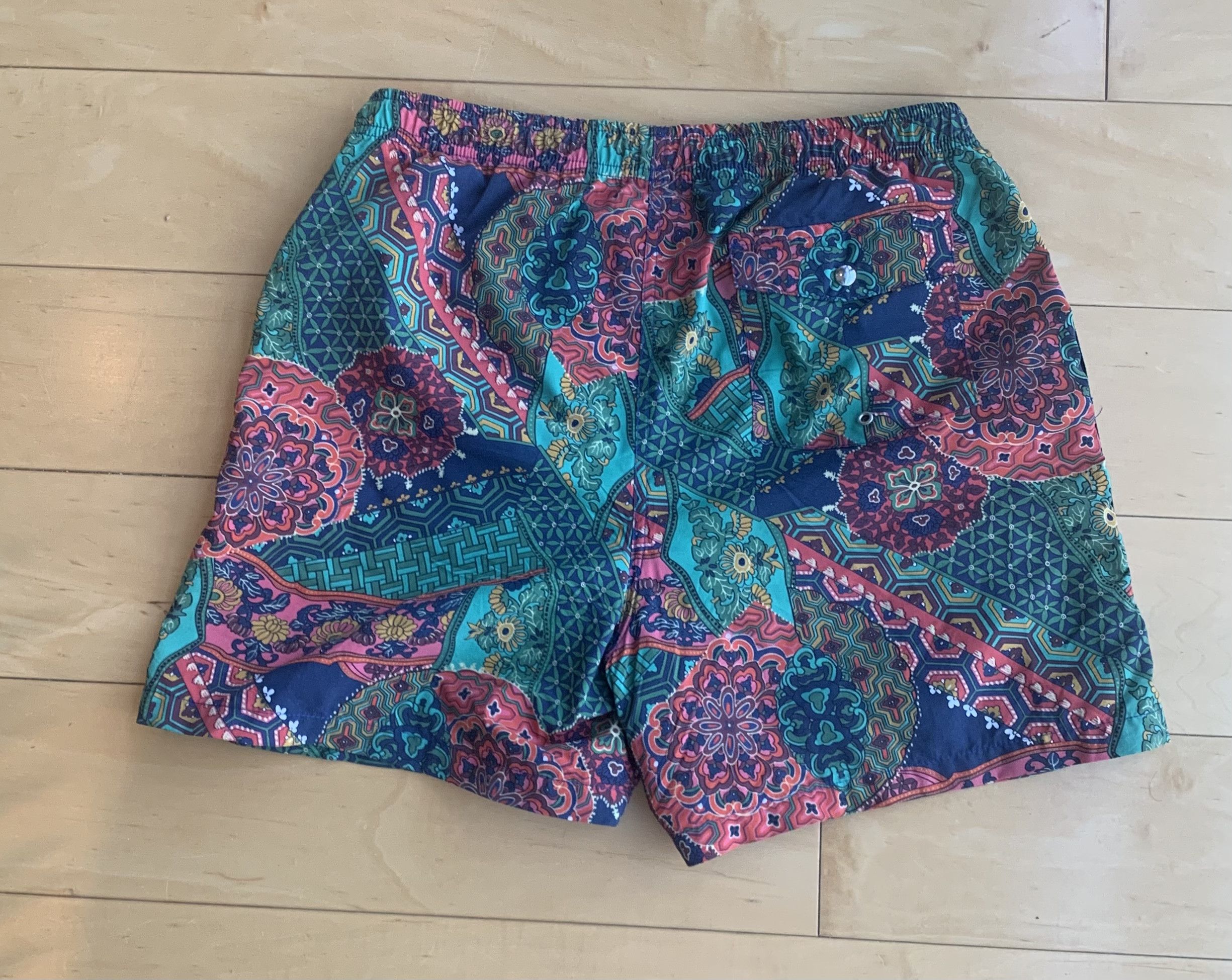 Noah Noah “Crazy Paisley” Nylon Shorts, size medium Size US 32 / EU 48 - 2 Thumbnail