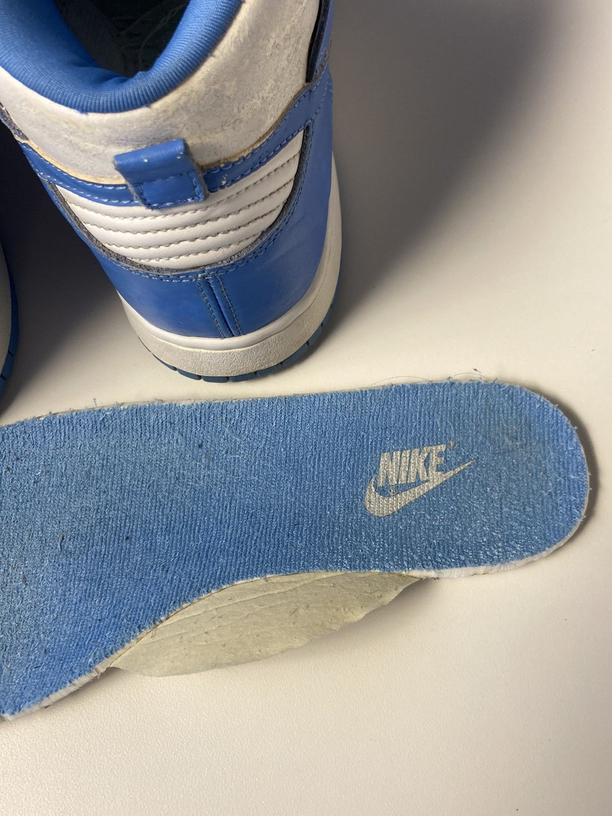Nike 1999 Dunk High Le White | Carolina Blue UNC blue Size US 10 / EU 43 - 15 Thumbnail