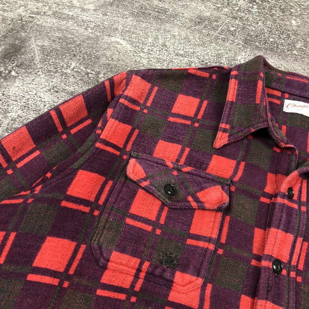 Champion Vintage 80s Champion Shirt Washed Distressed Size US M / EU 48-50 / 2 - 11 Thumbnail