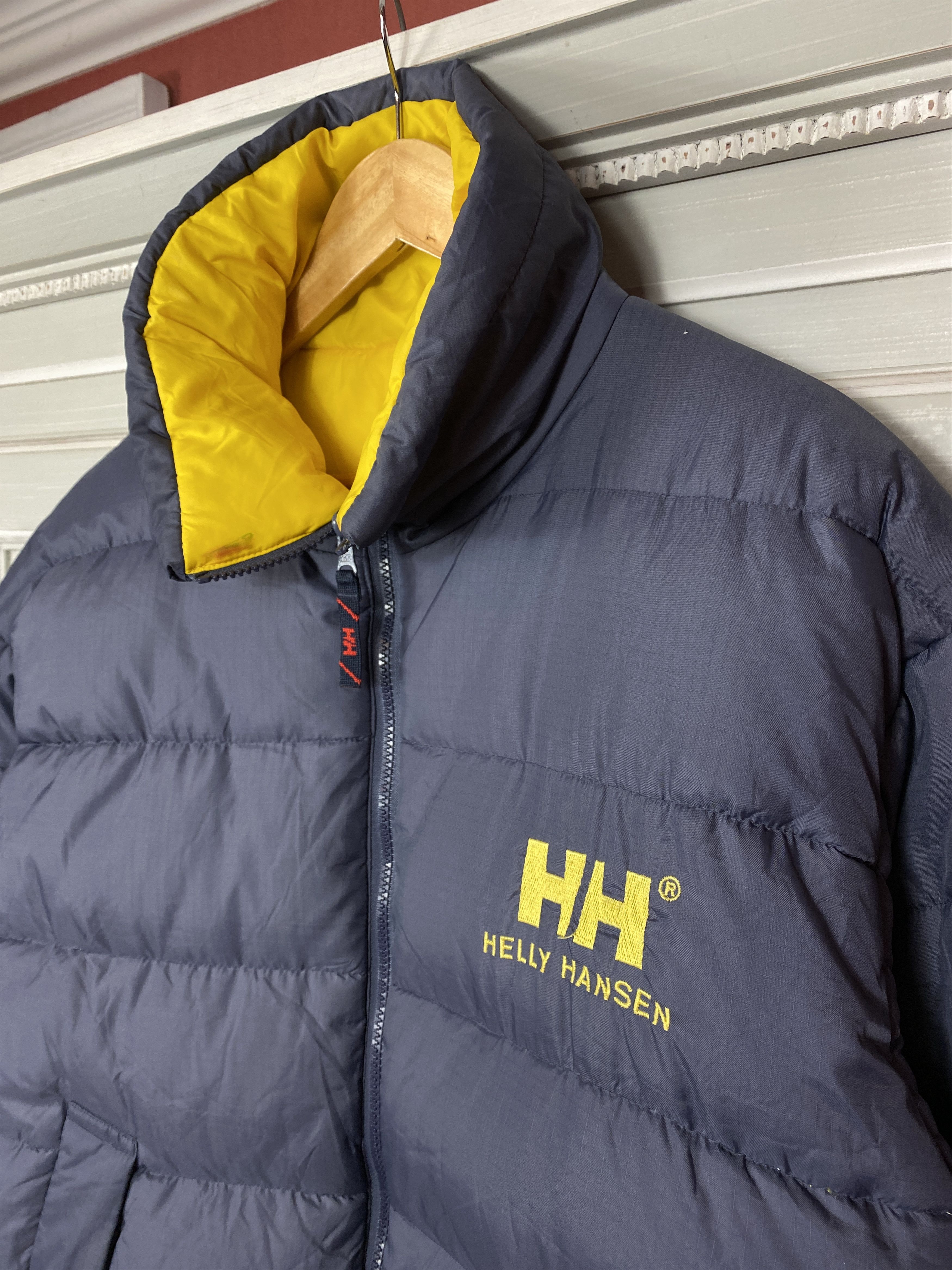 Helly Hansen vintage helly hansen down puffer jacket reversible Size US S / EU 44-46 / 1 - 10 Thumbnail