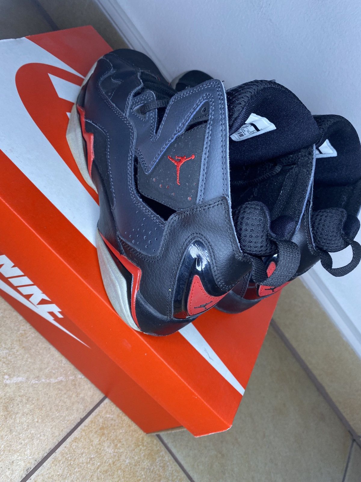 Jordan Brand × Nike 🇺🇦 LAST DROP! 🔴 Jordan True Flight GS BG Bred Size US 7 / EU 40 - 3 Thumbnail