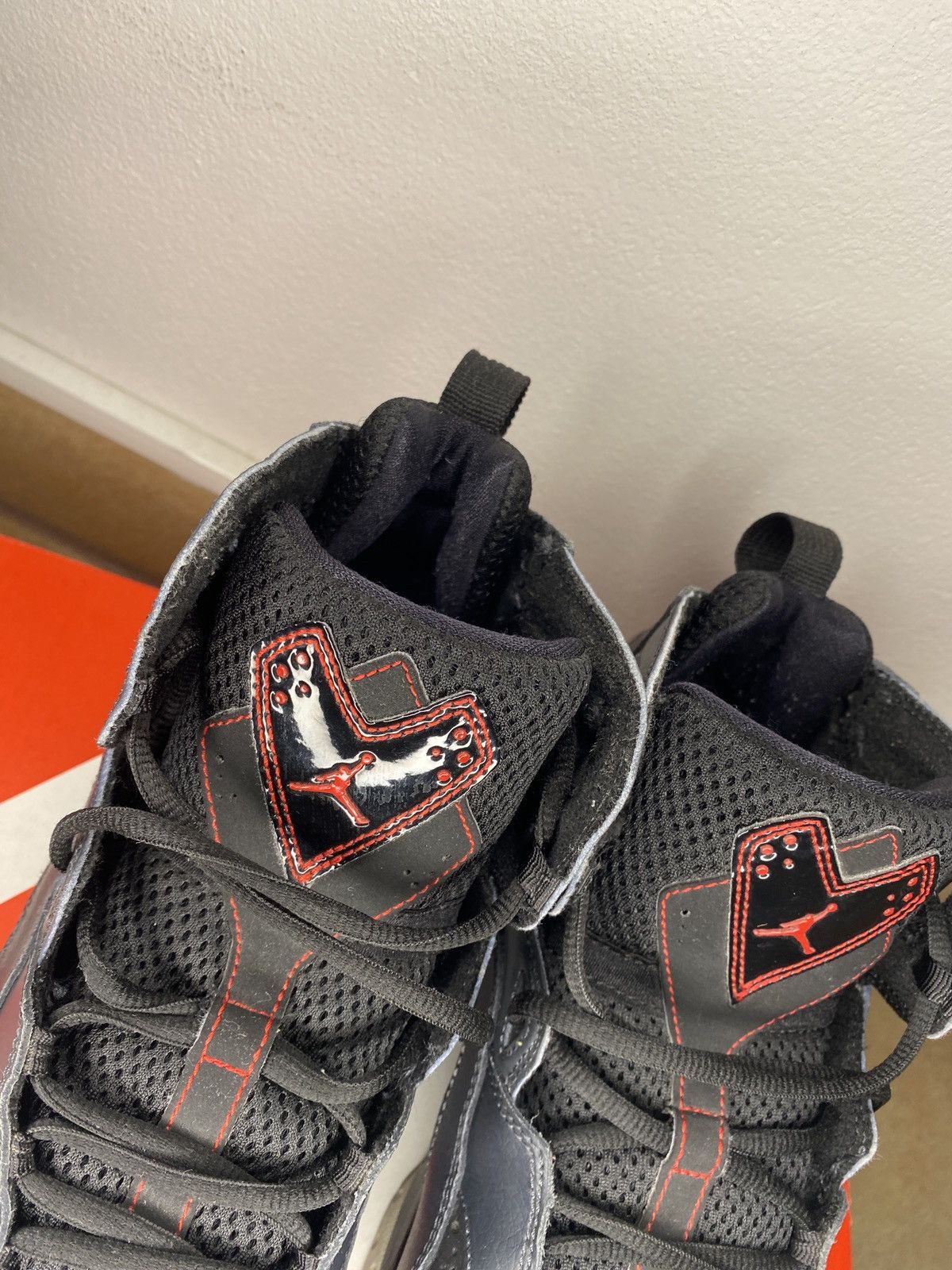 Jordan Brand × Nike 🇺🇦 LAST DROP! 🔴 Jordan True Flight GS BG Bred Size US 7 / EU 40 - 5 Thumbnail
