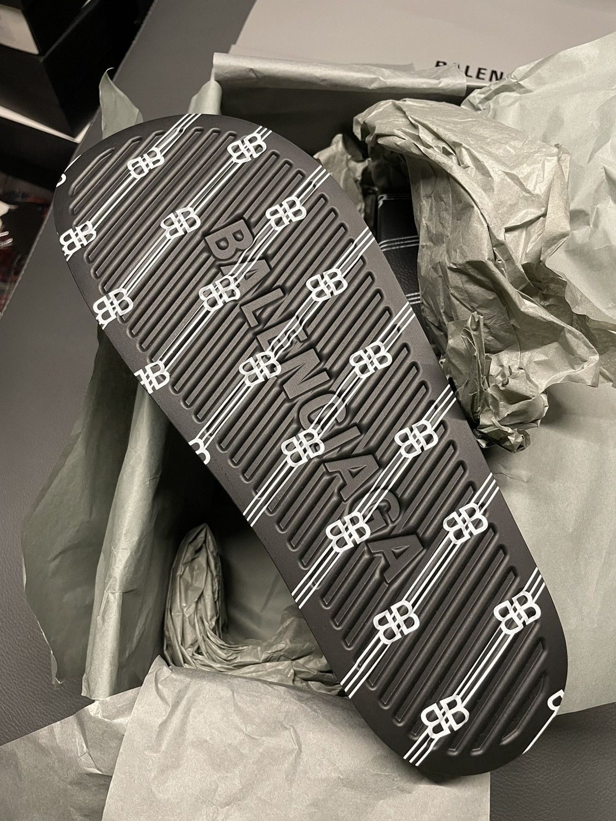 Balenciaga Rare Super Runway Limited Edition Iconic BB Logo Pool Slides Size US 8 / EU 41 - 25 Thumbnail