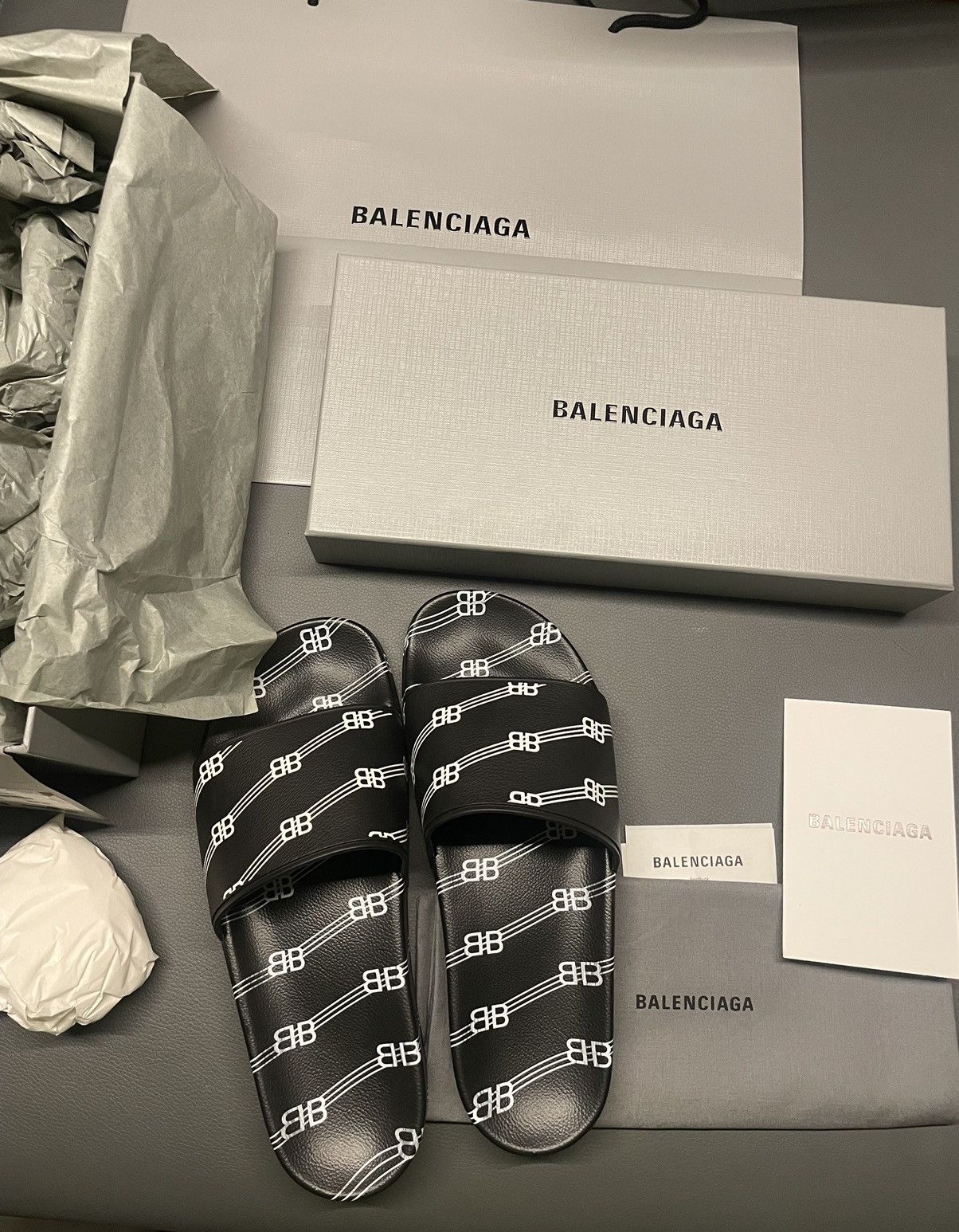 Balenciaga Rare Super Runway Limited Edition Iconic BB Logo Pool Slides Size US 8 / EU 41 - 19 Thumbnail