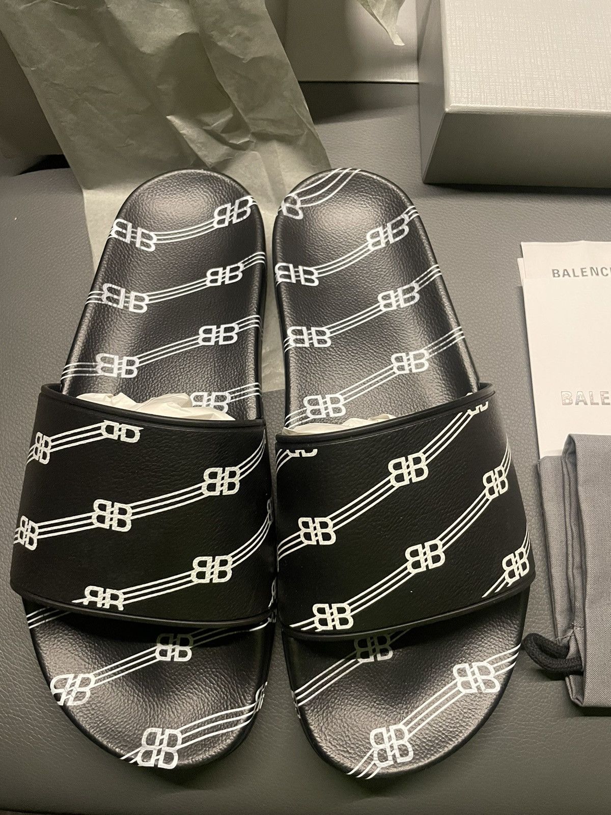 Balenciaga Rare Super Runway Limited Edition Iconic BB Logo Pool Slides Size US 8 / EU 41 - 13 Thumbnail