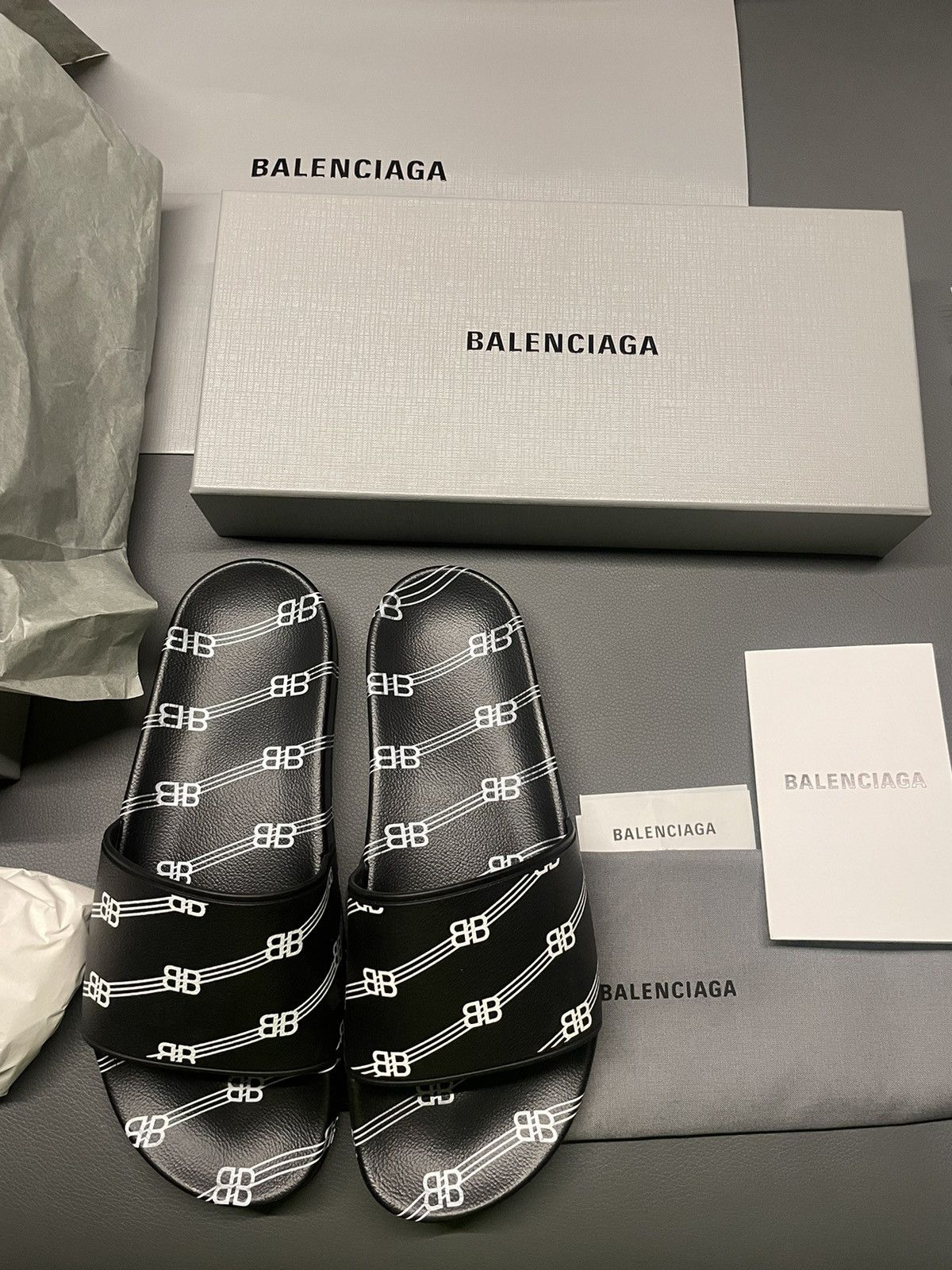 Balenciaga Rare Super Runway Limited Edition Iconic BB Logo Pool Slides Size US 8 / EU 41 - 23 Thumbnail