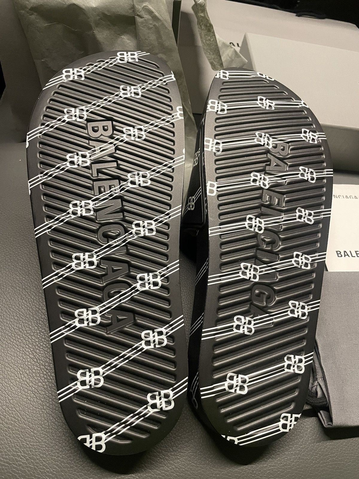 Balenciaga Rare Super Runway Limited Edition Iconic BB Logo Pool Slides Size US 8 / EU 41 - 8 Thumbnail