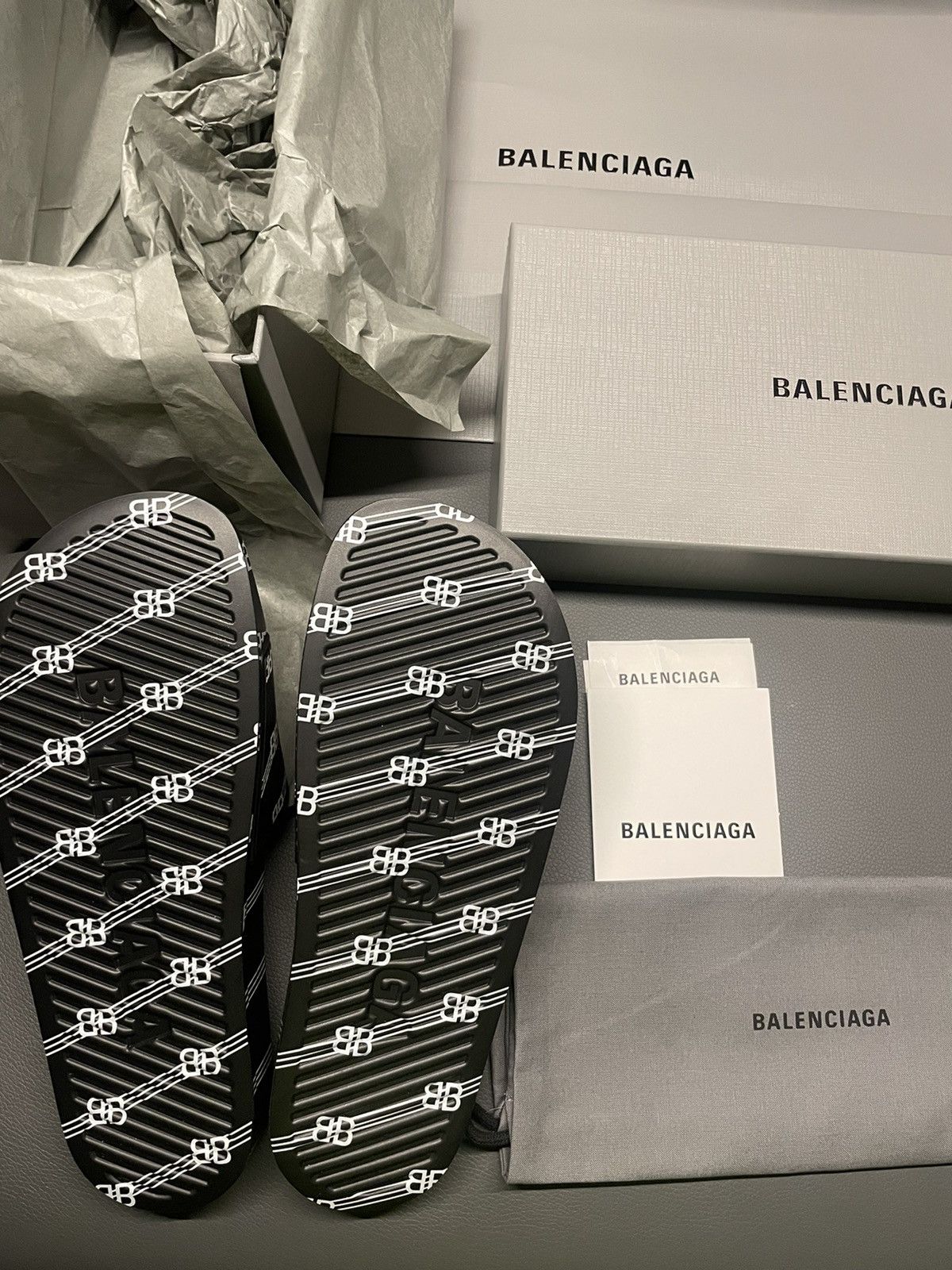 Balenciaga Rare Super Runway Limited Edition Iconic BB Logo Pool Slides Size US 8 / EU 41 - 14 Thumbnail