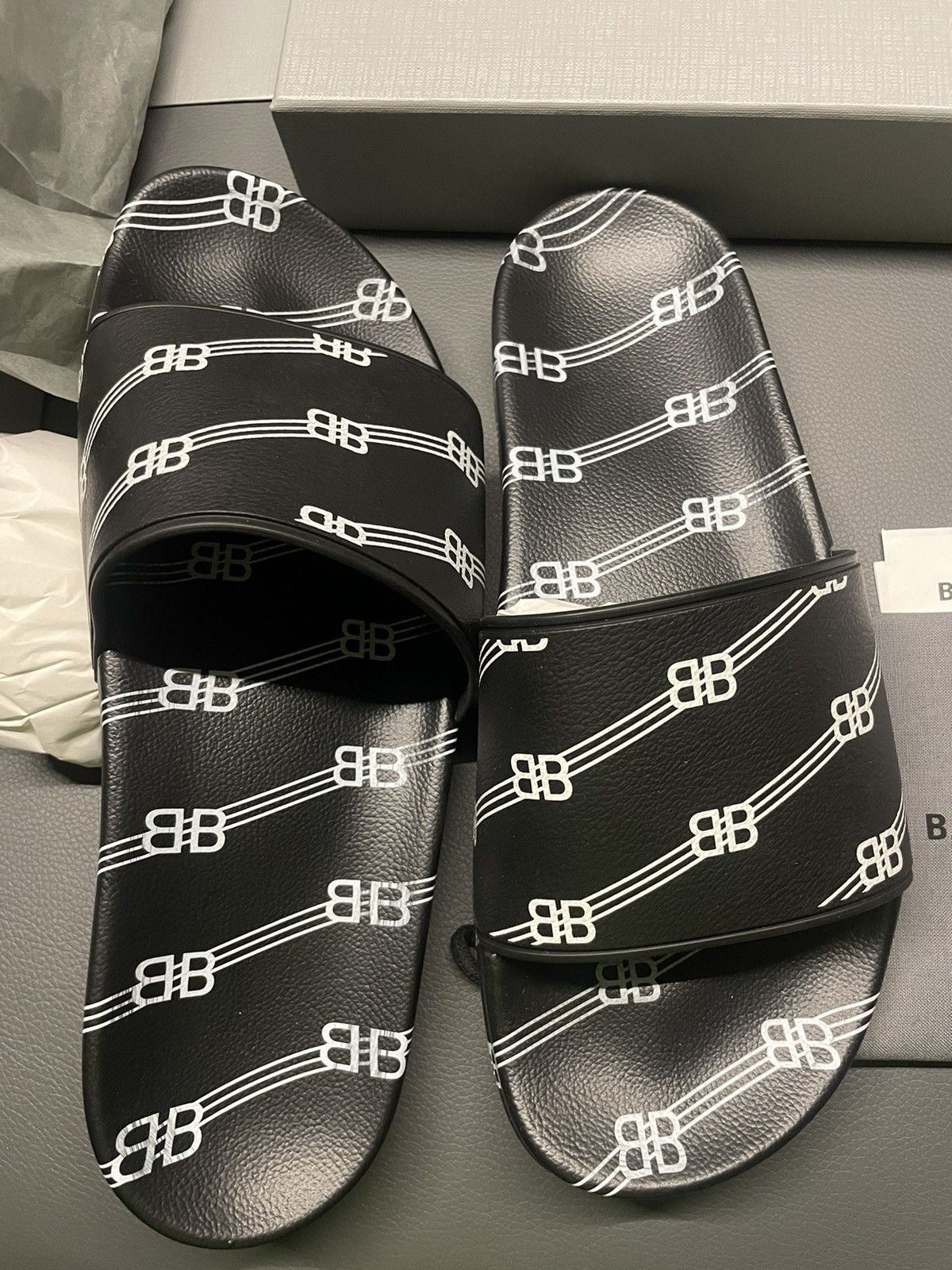 Balenciaga Rare Super Runway Limited Edition Iconic BB Logo Pool Slides Size US 8 / EU 41 - 15 Thumbnail