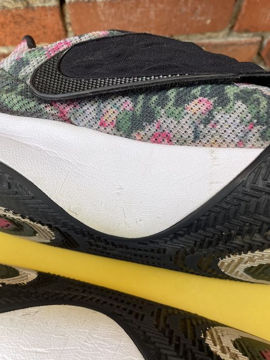 Kyrie irving low on sale floral